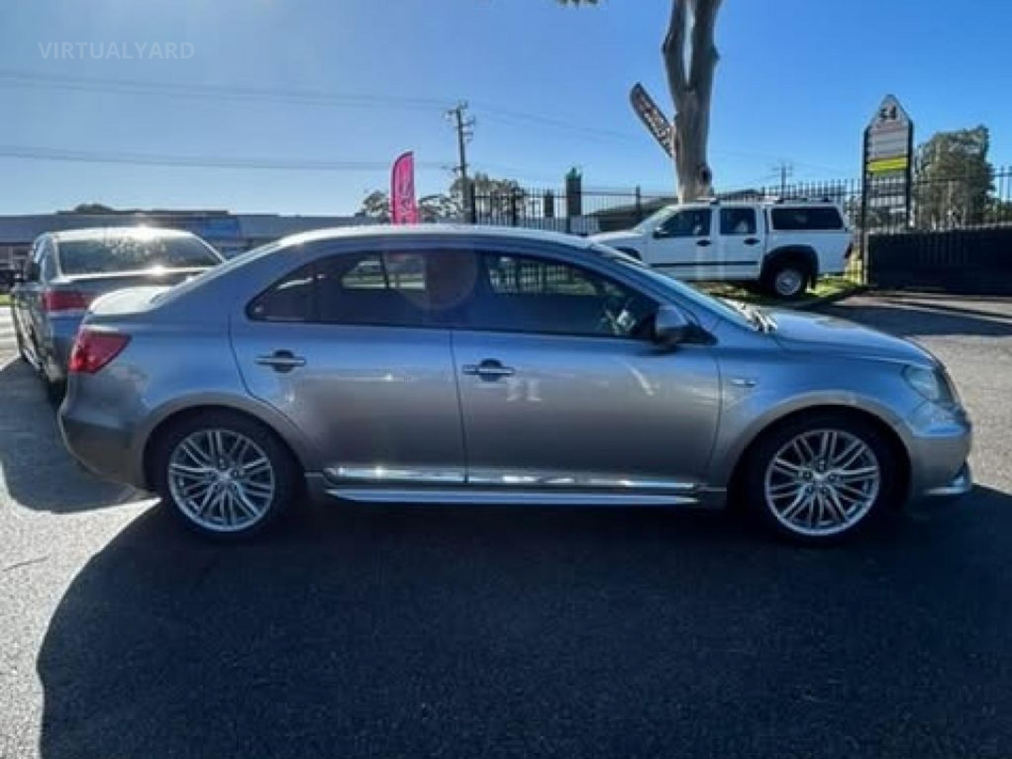 SUZUKI KIZASHI