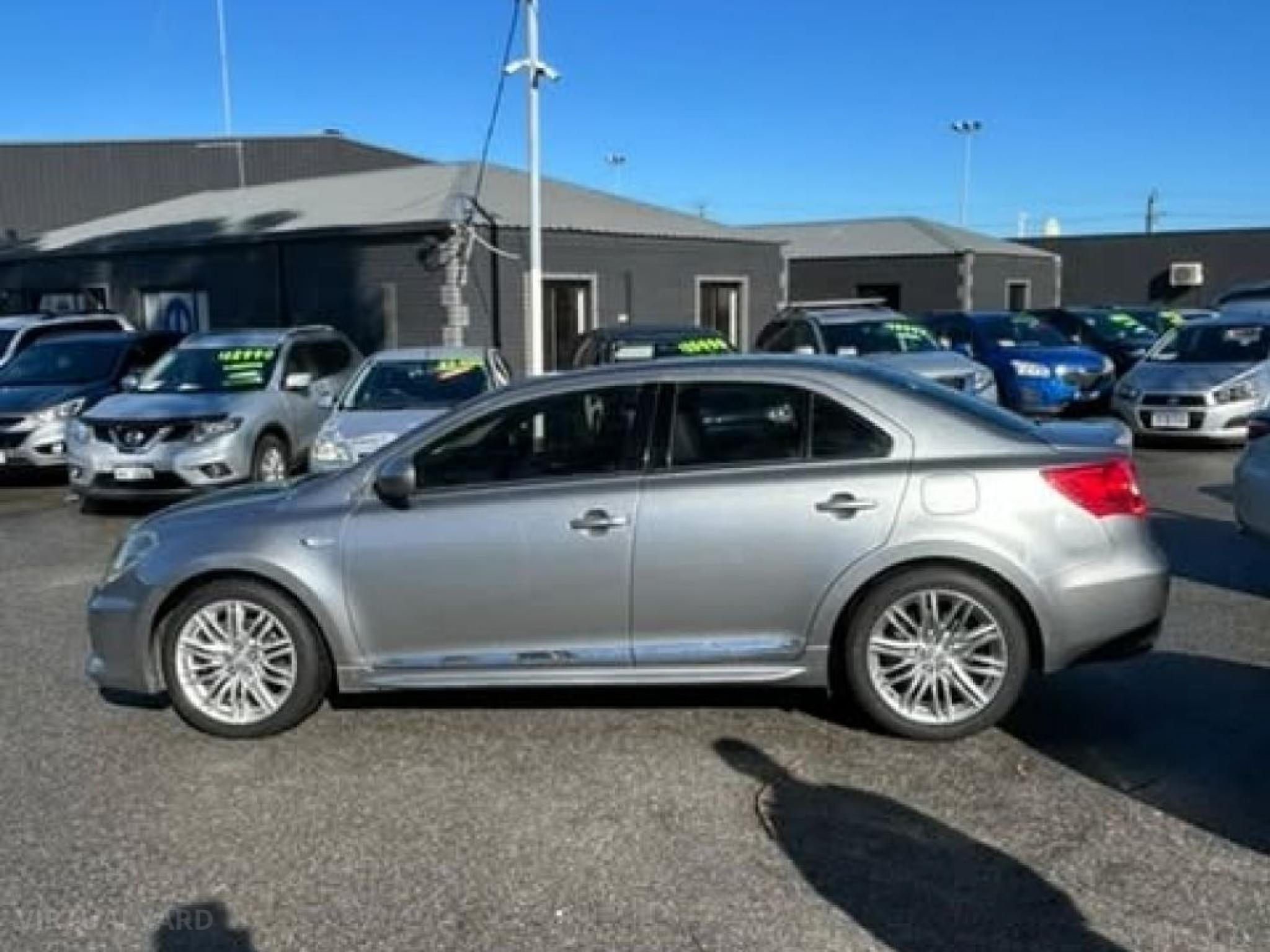 SUZUKI KIZASHI