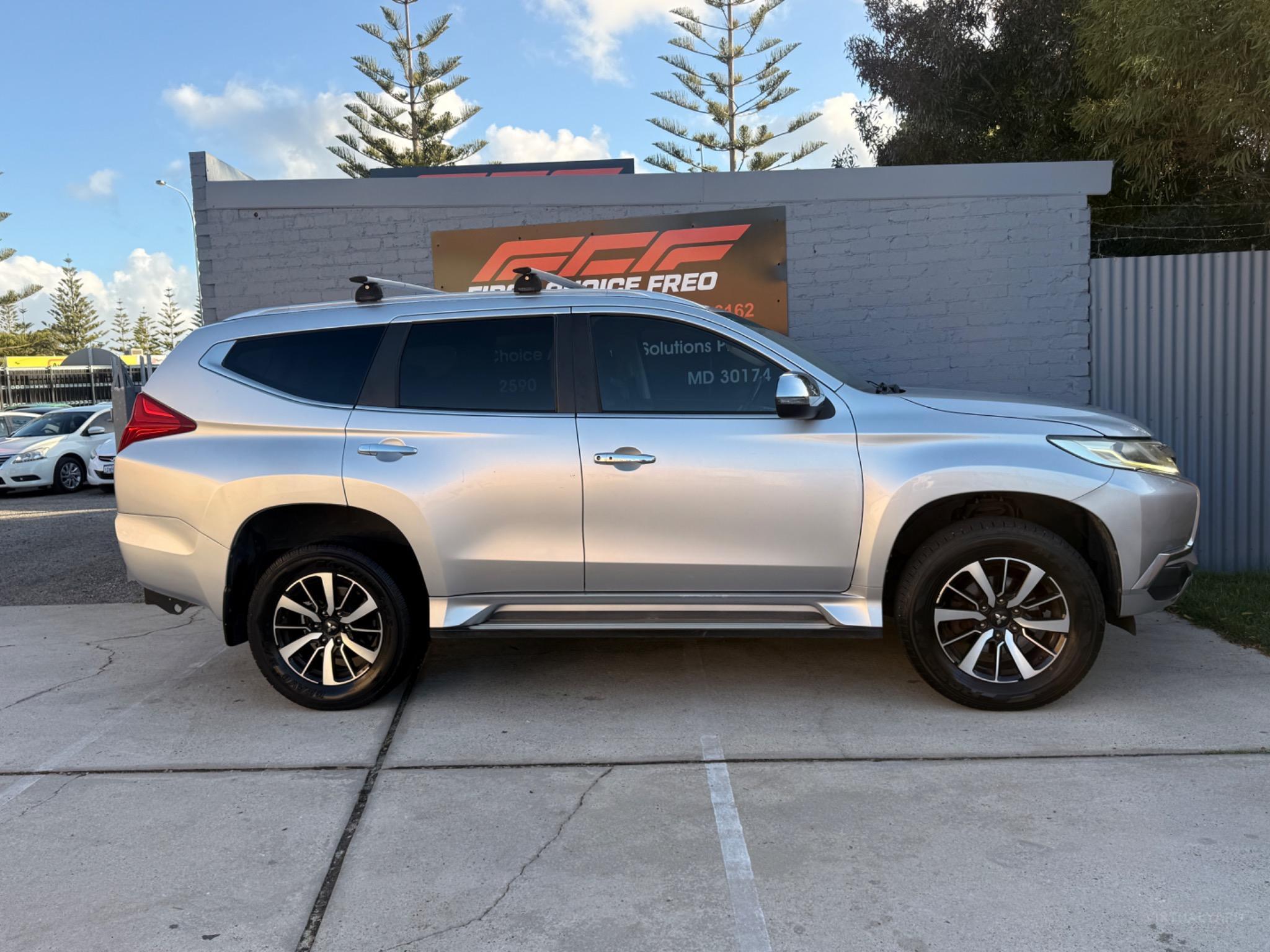 MITSUBISHI PAJERO SPORT