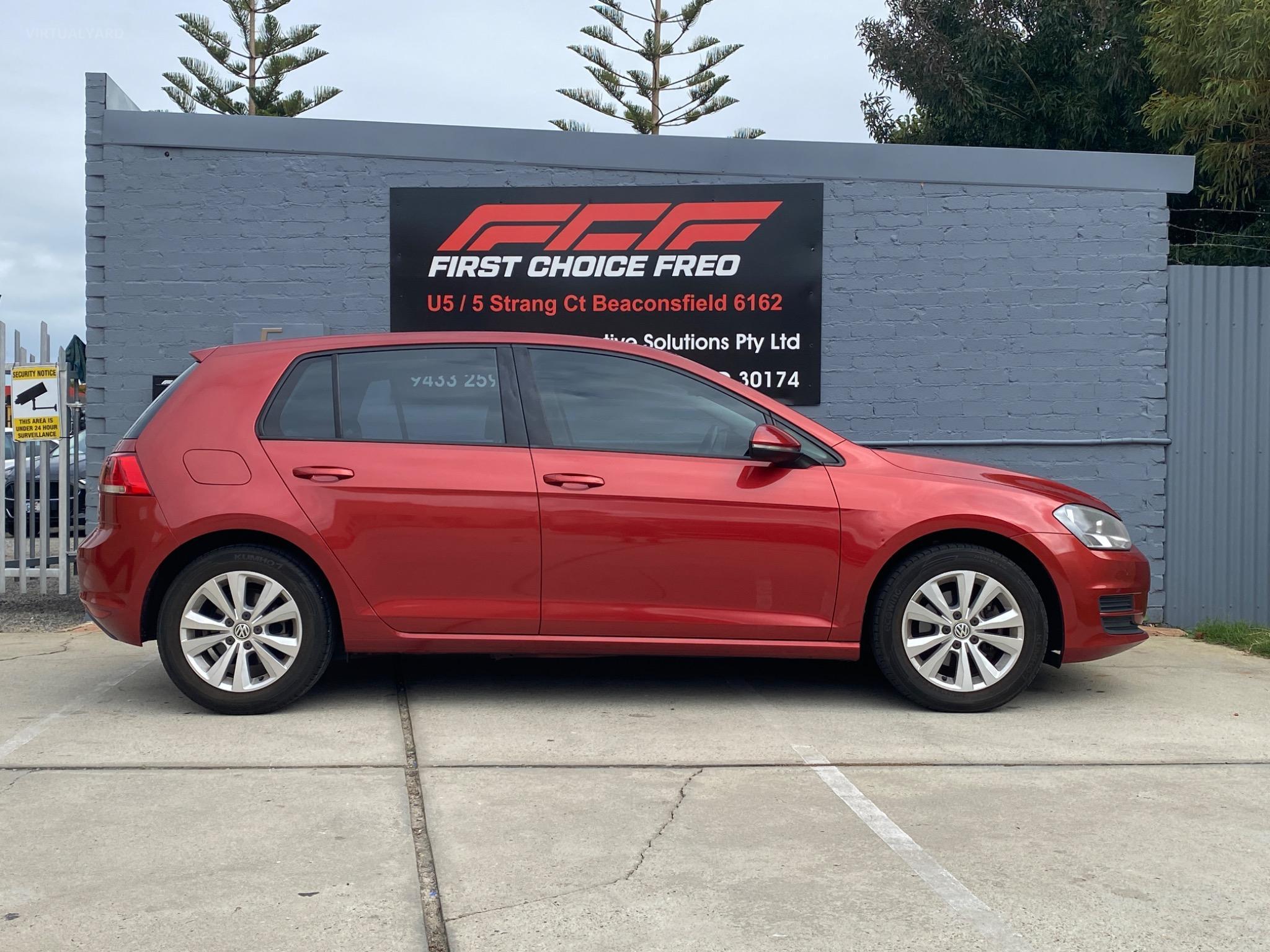 VOLKSWAGEN GOLF