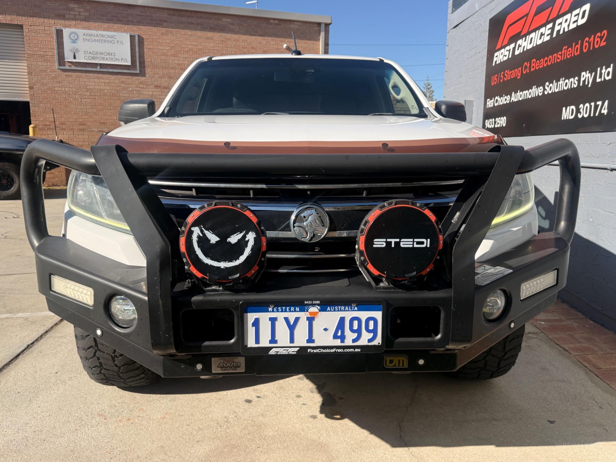 HOLDEN COLORADO