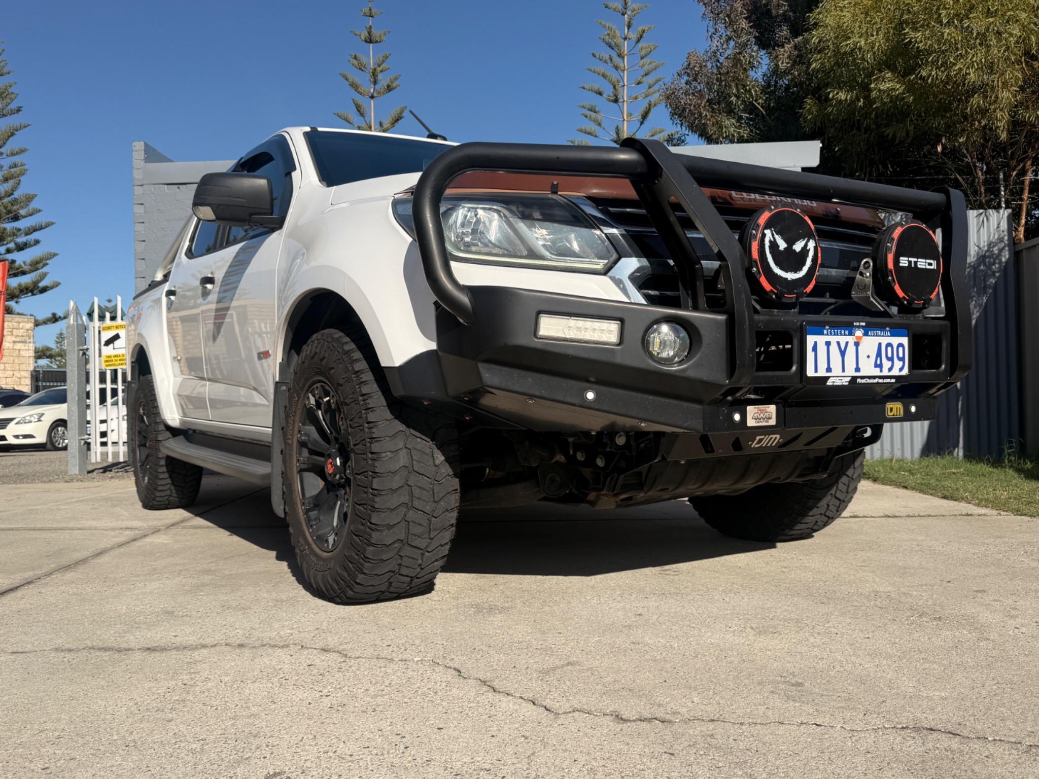 HOLDEN COLORADO