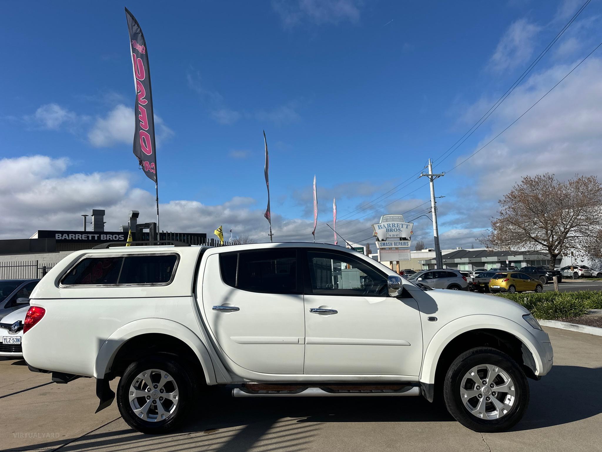 MITSUBISHI TRITON