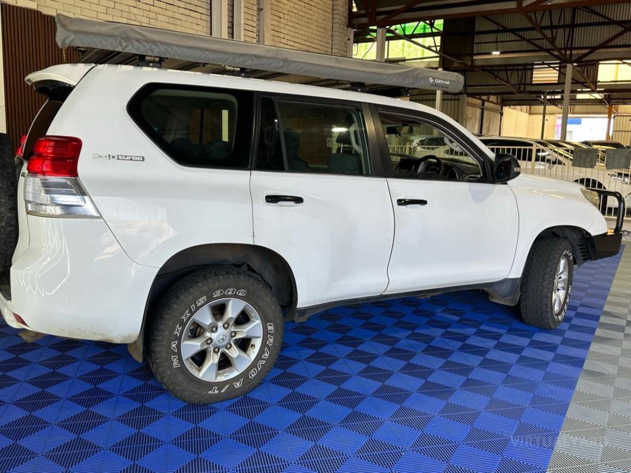 TOYOTA LANDCRUISER