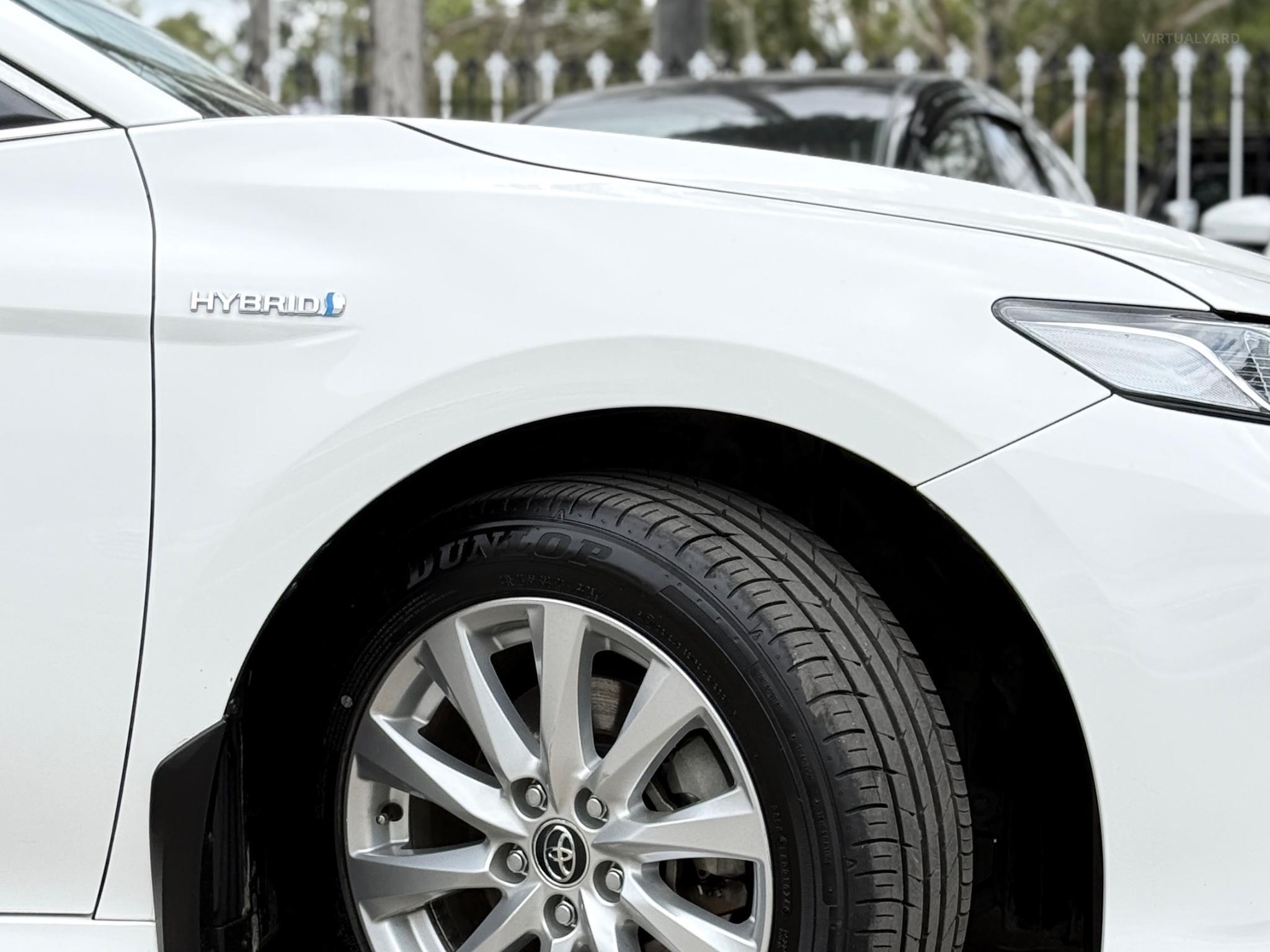TOYOTA CAMRY