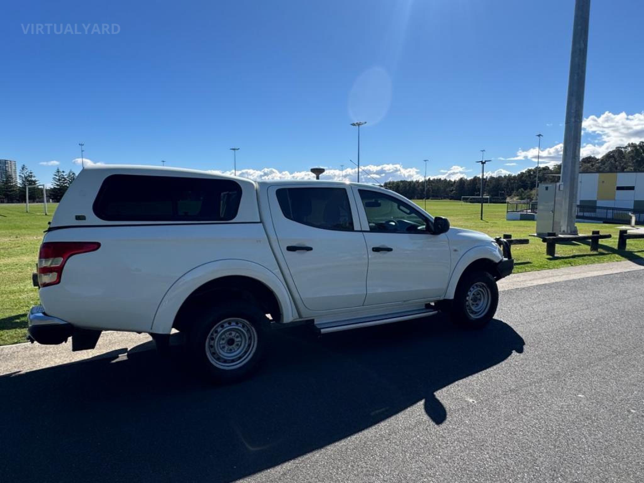 MITSUBISHI TRITON