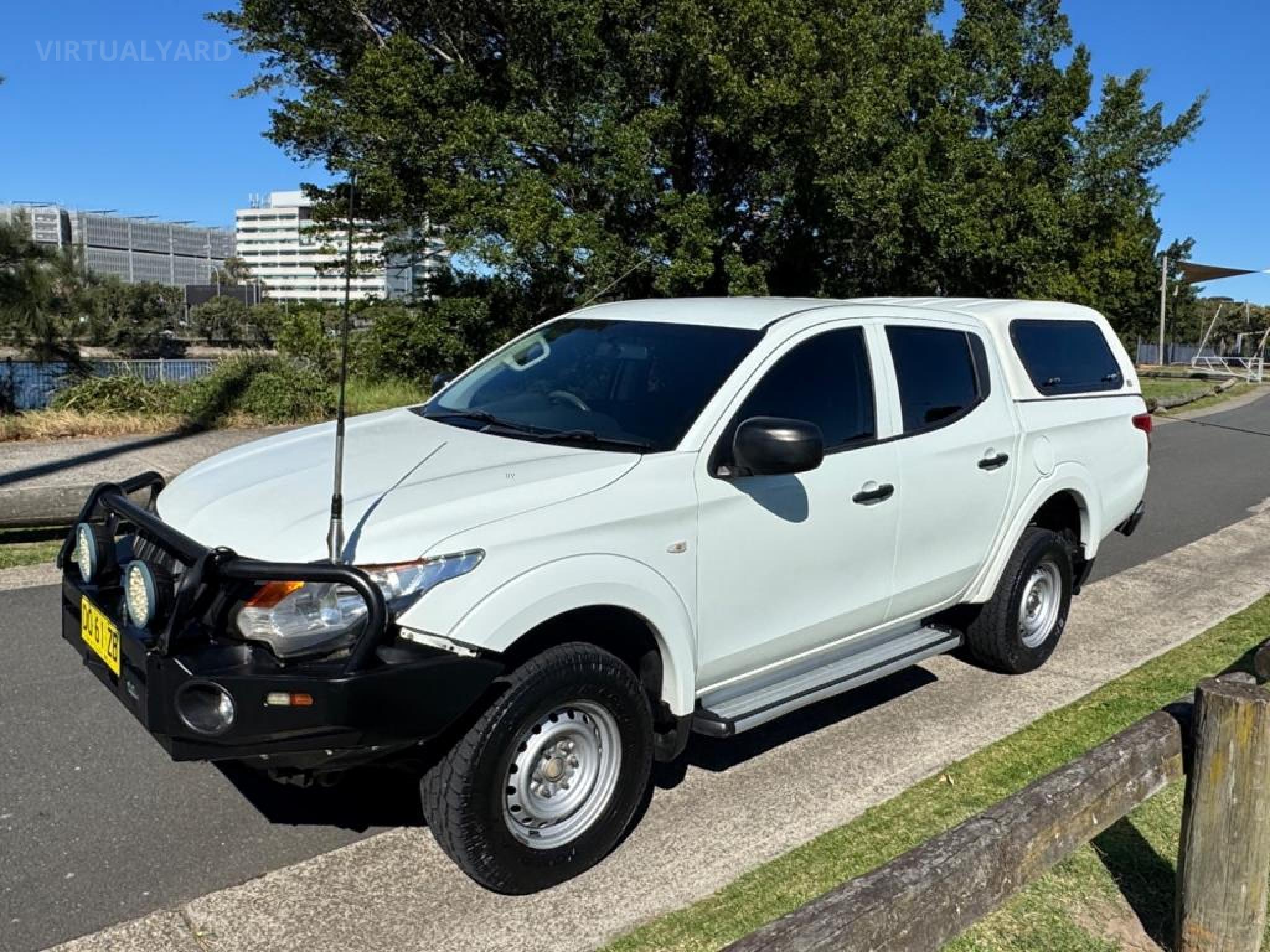 MITSUBISHI TRITON