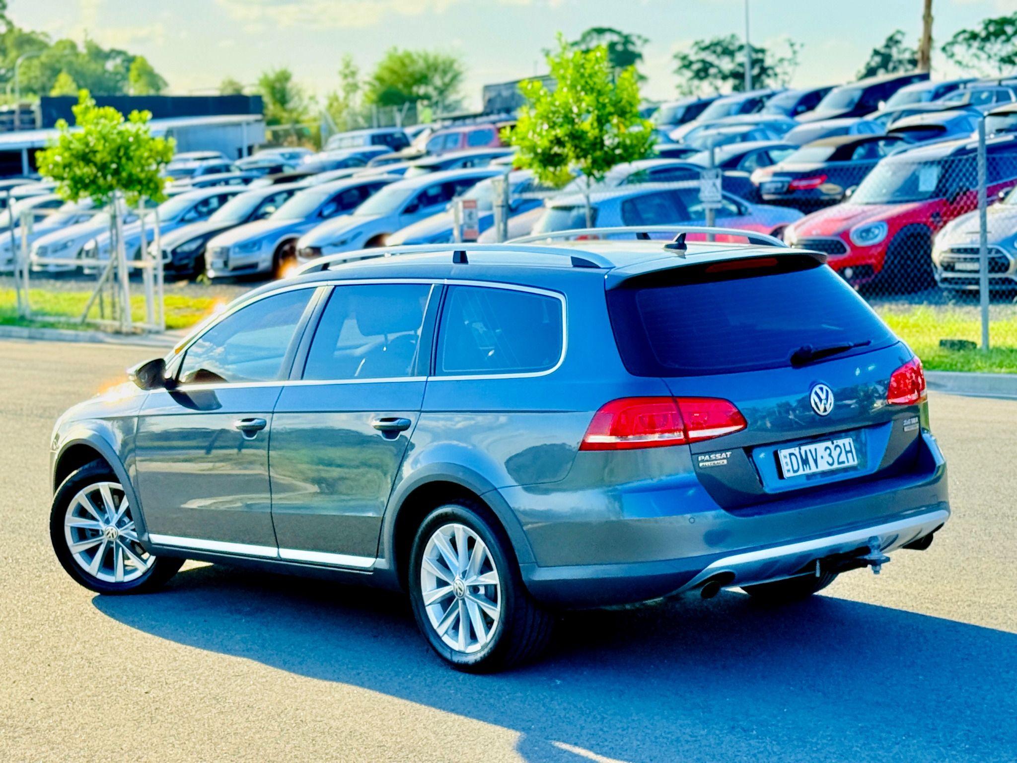 VOLKSWAGEN PASSAT