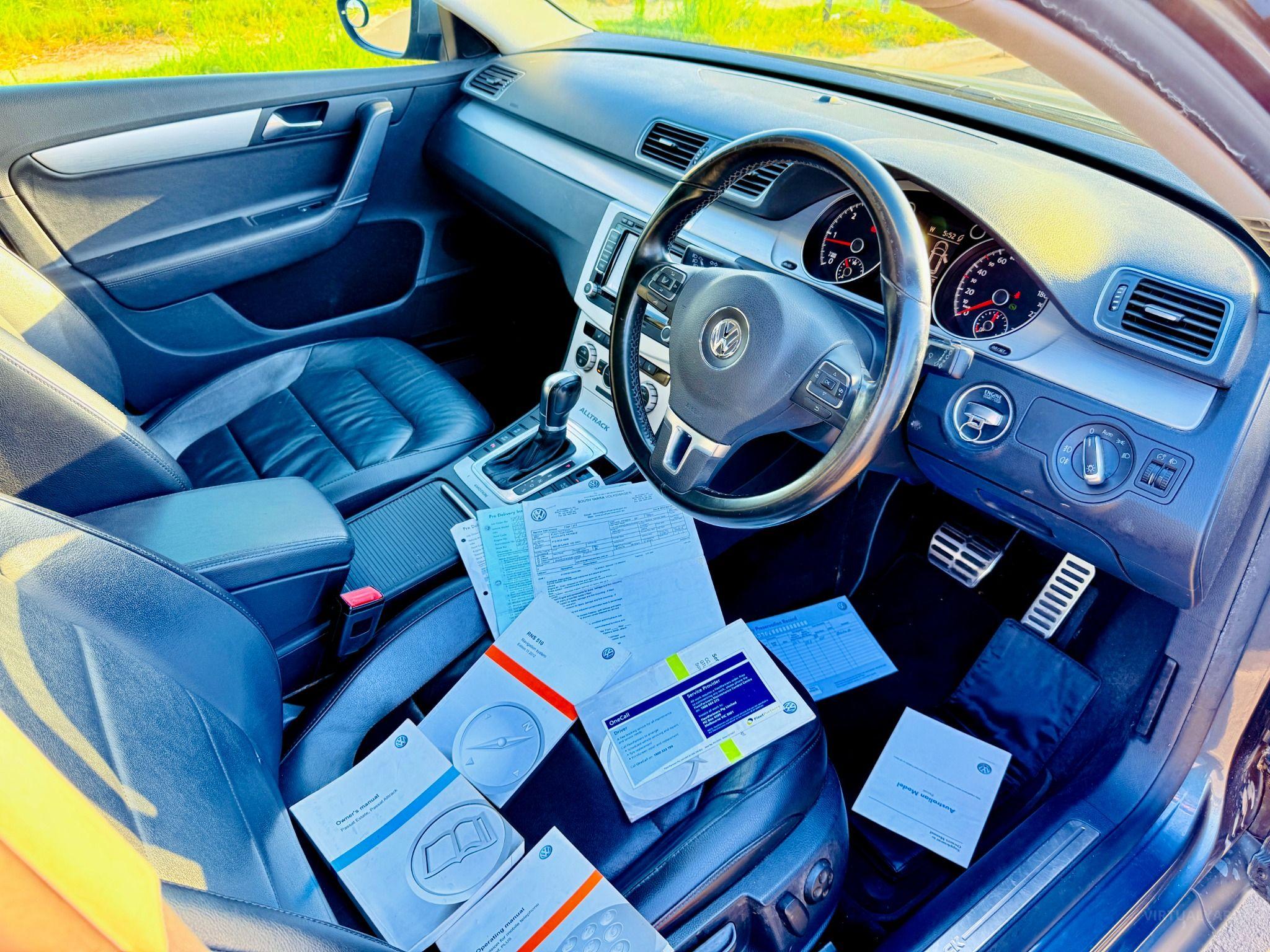 VOLKSWAGEN PASSAT