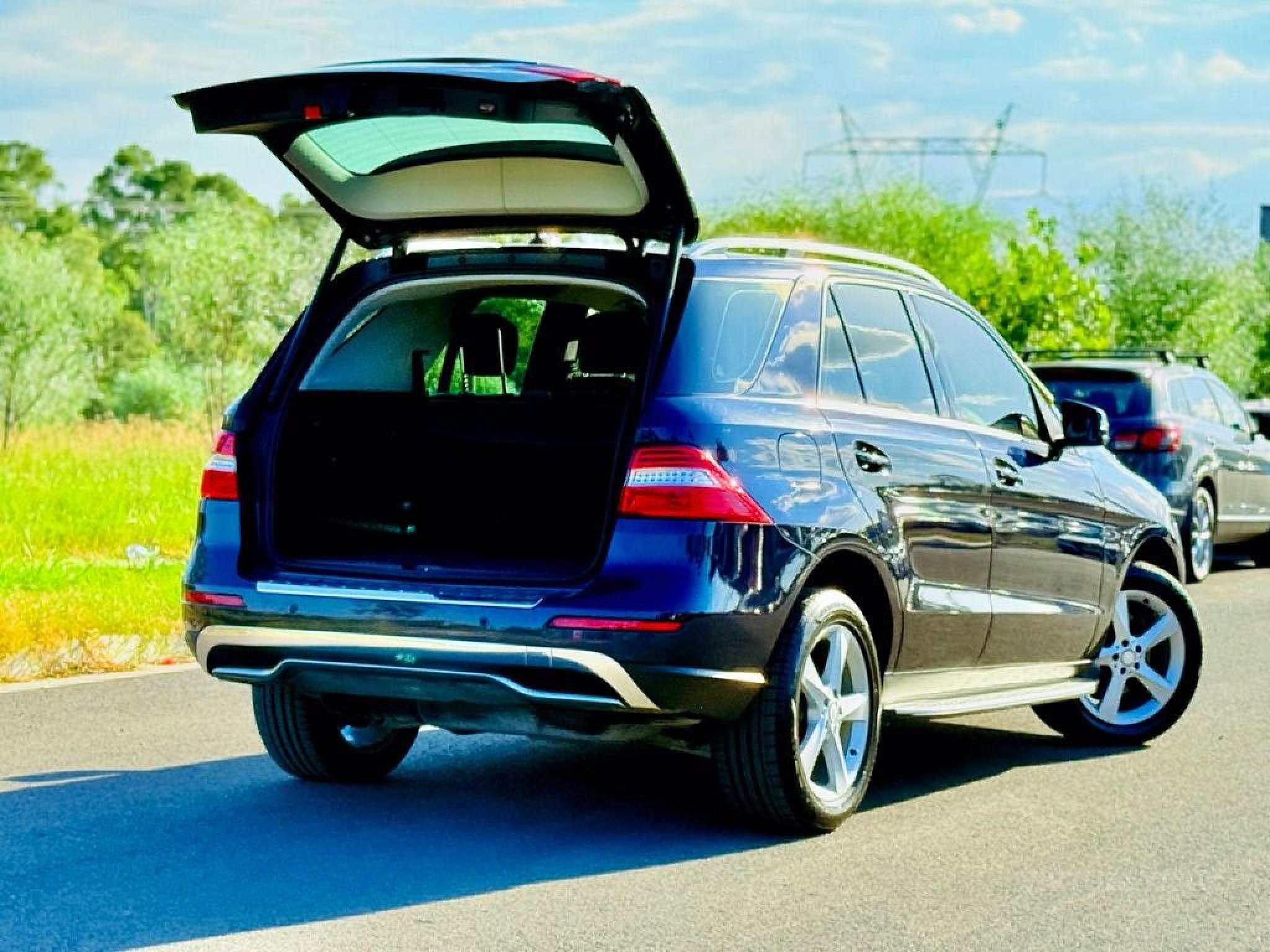 MERCEDES-BENZ ML250