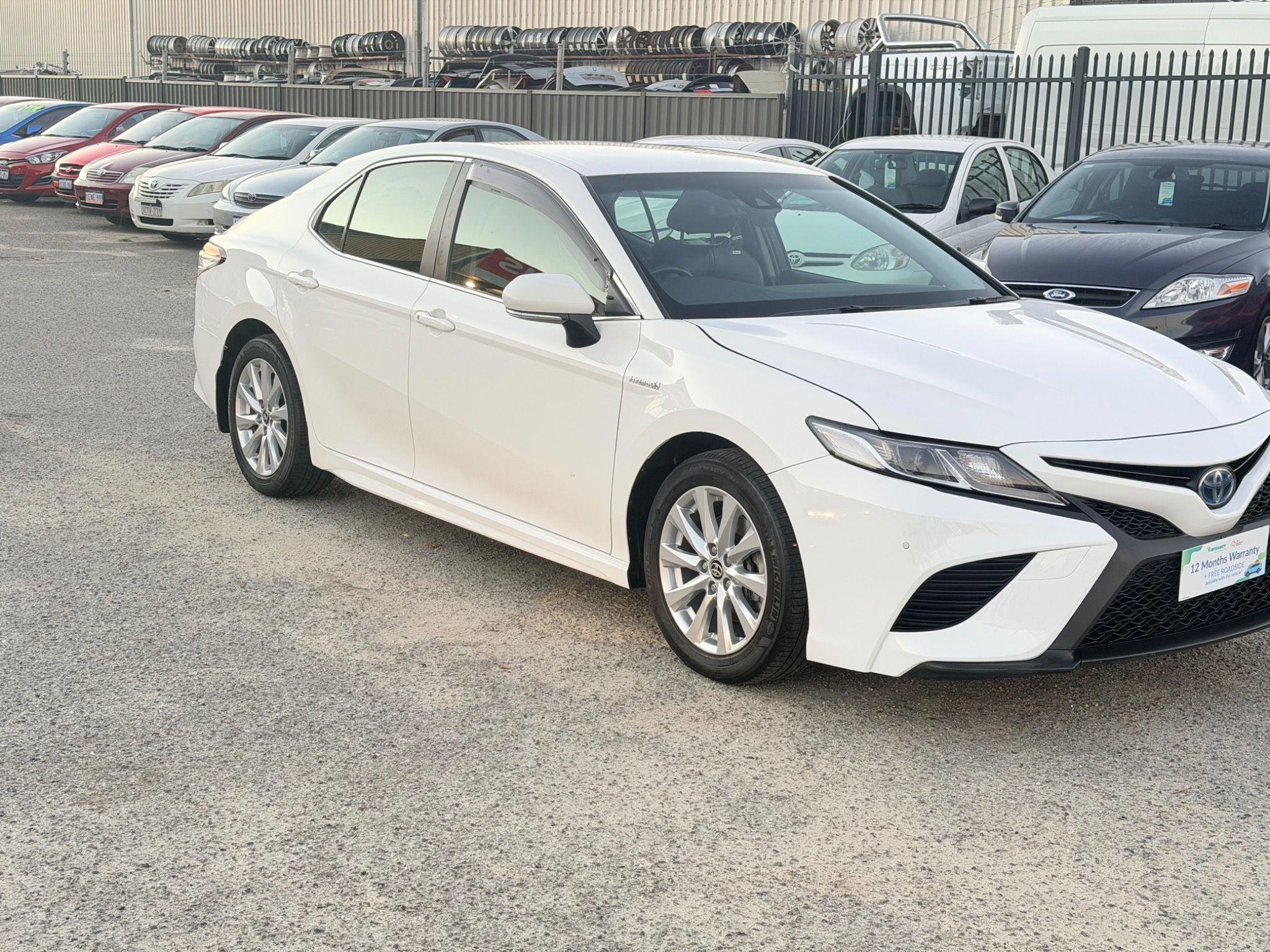 TOYOTA CAMRY