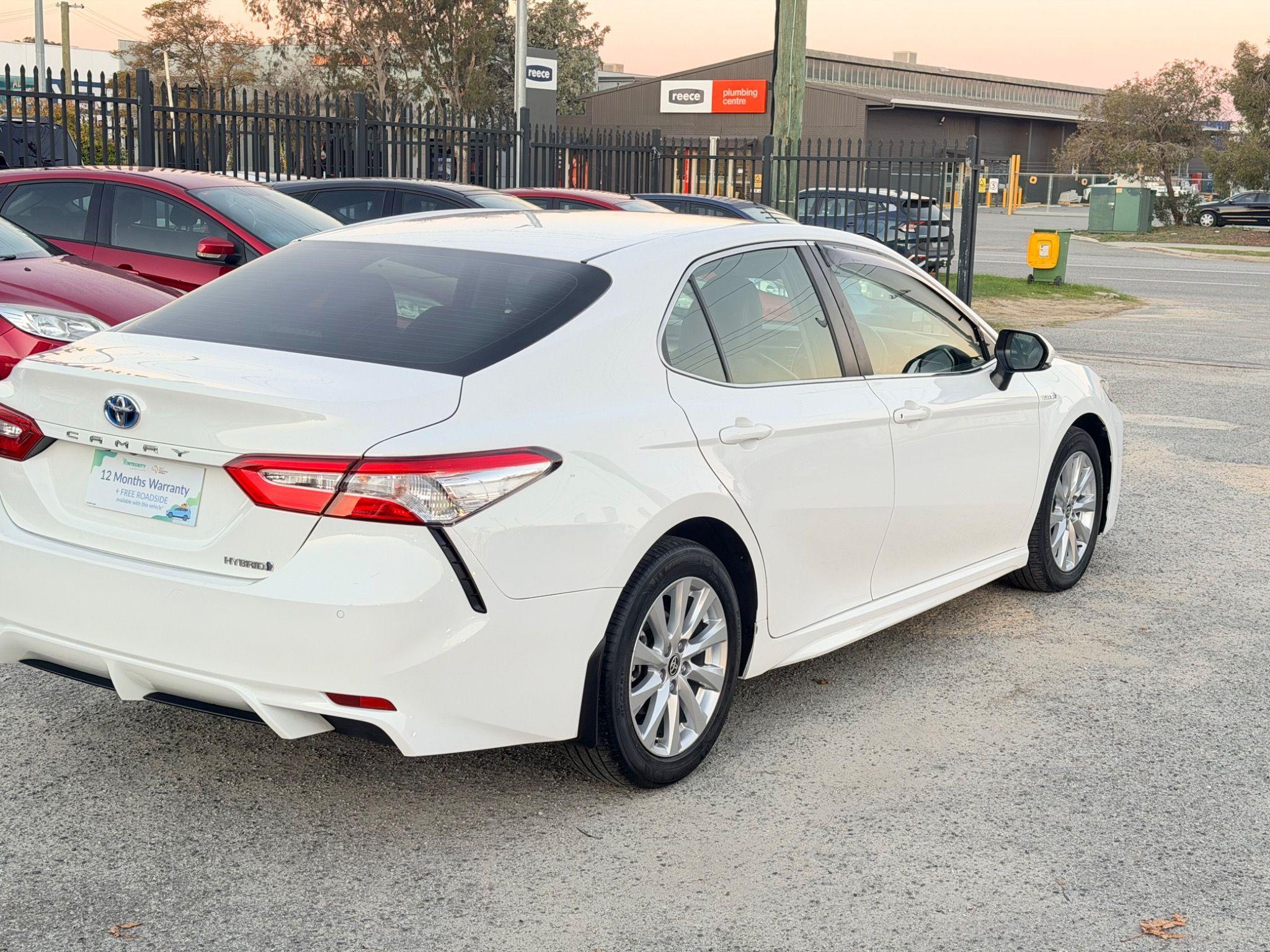 TOYOTA CAMRY