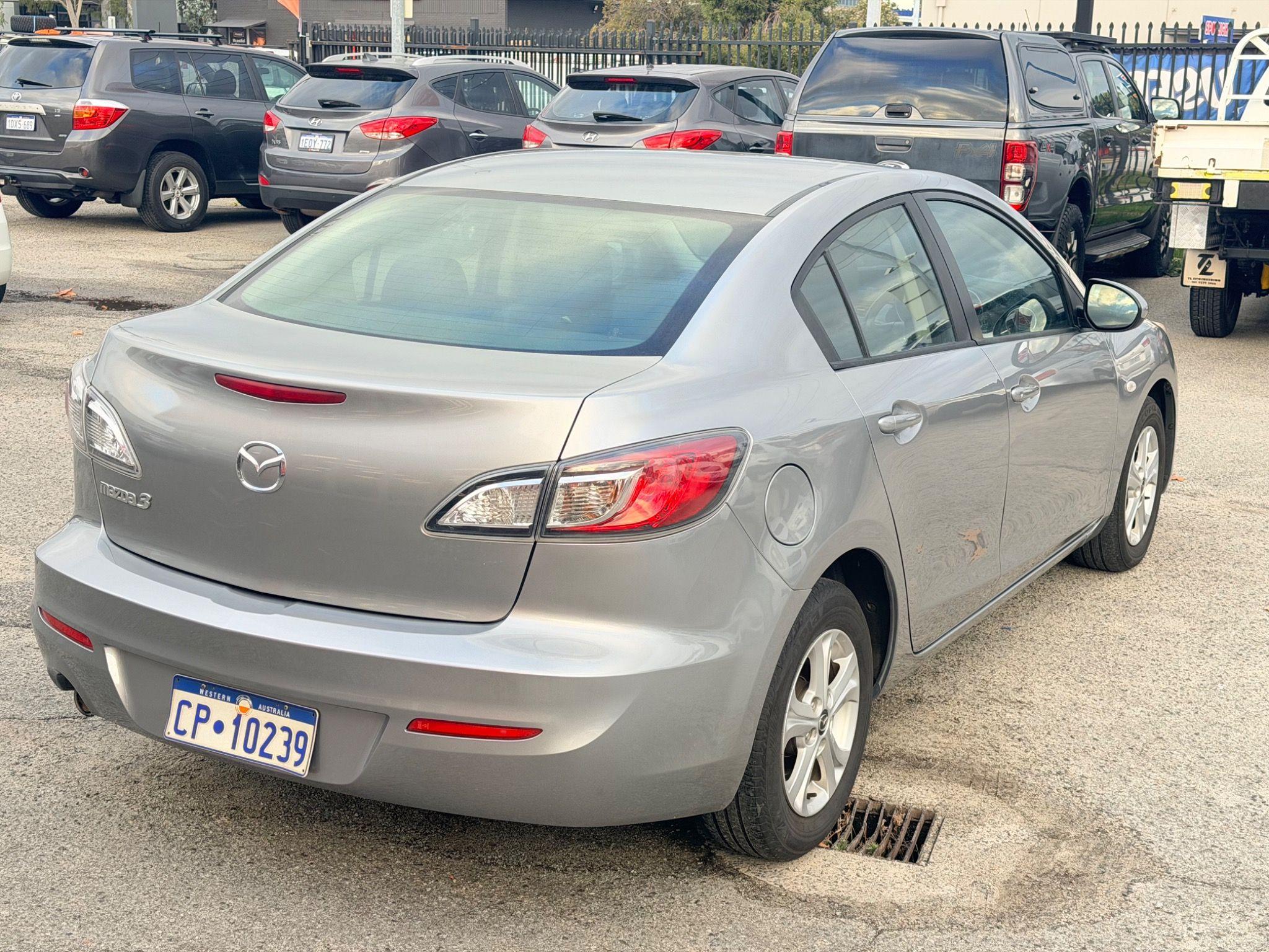 MAZDA MAZDA3