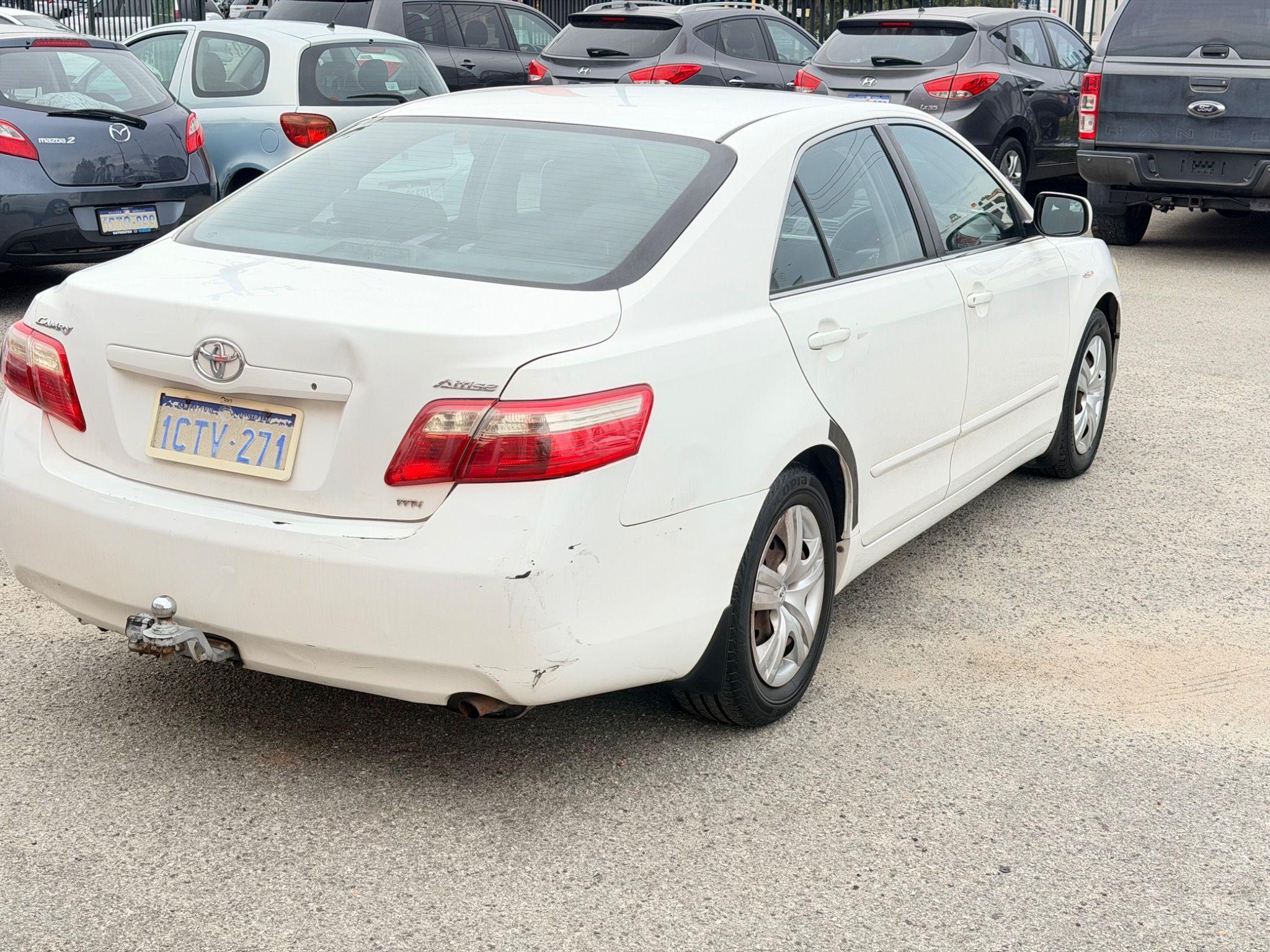 TOYOTA CAMRY