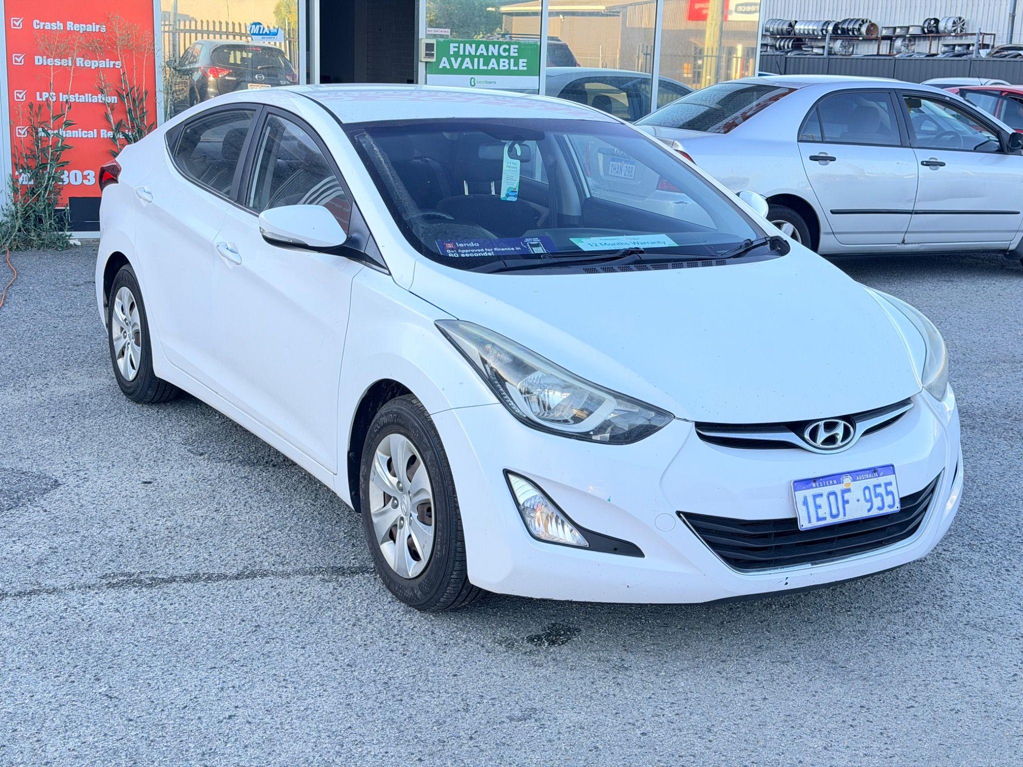 HYUNDAI ELANTRA