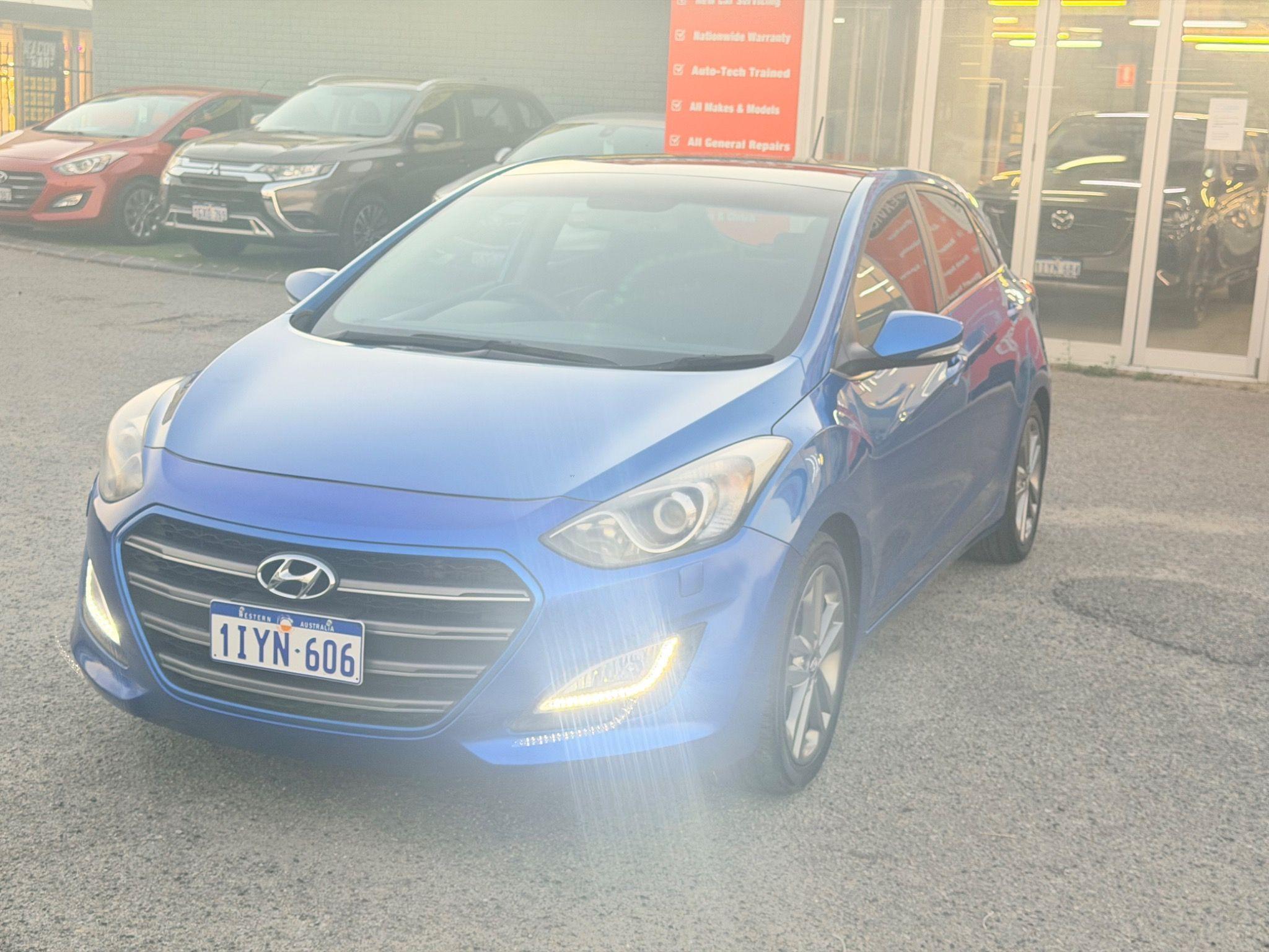 HYUNDAI i30