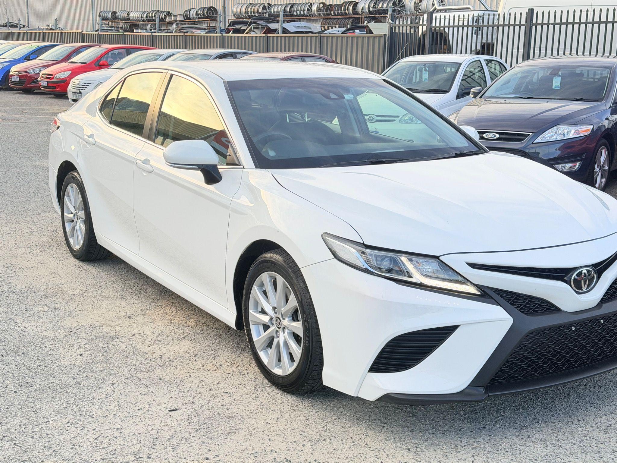 TOYOTA CAMRY