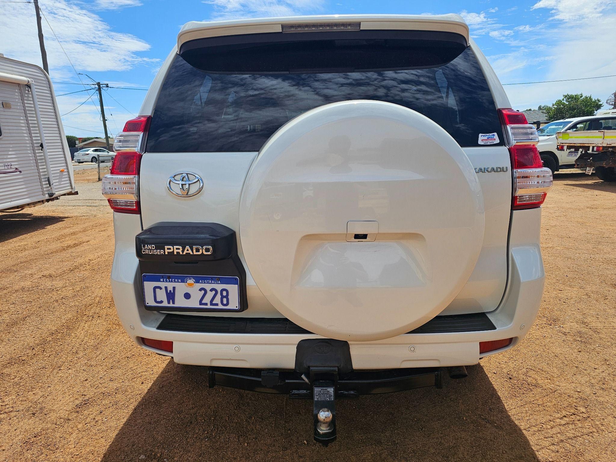 TOYOTA LANDCRUISER PRADO