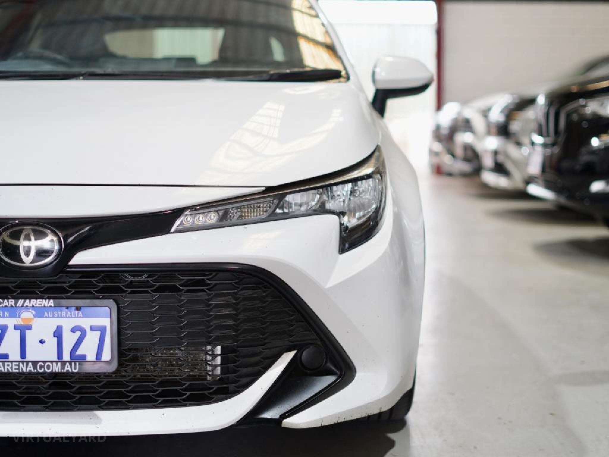 TOYOTA COROLLA