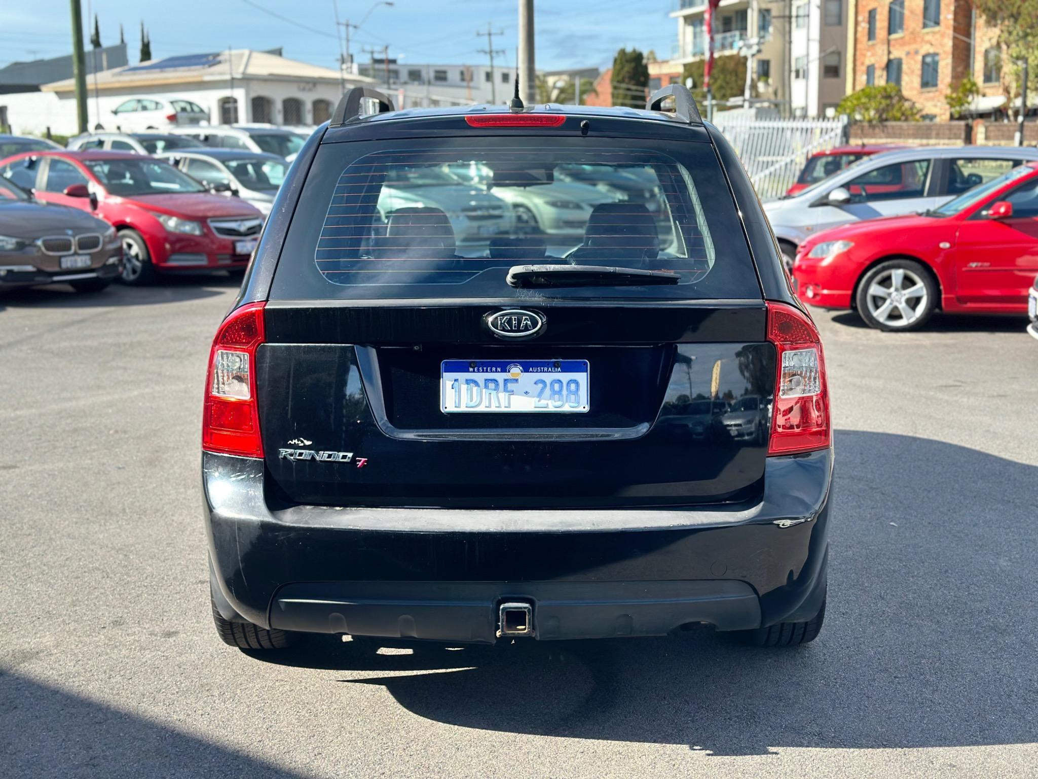 KIA RONDO