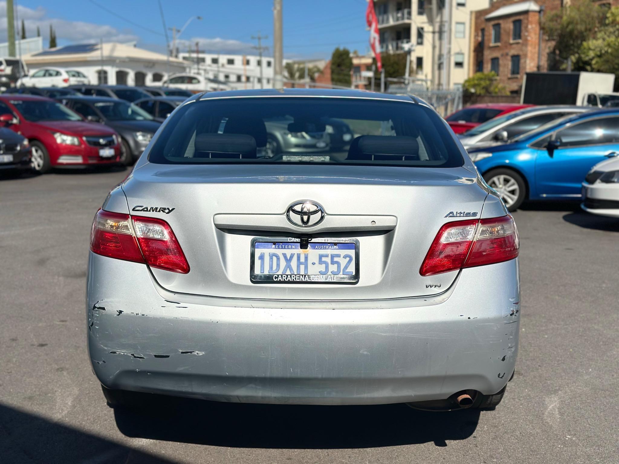 TOYOTA CAMRY