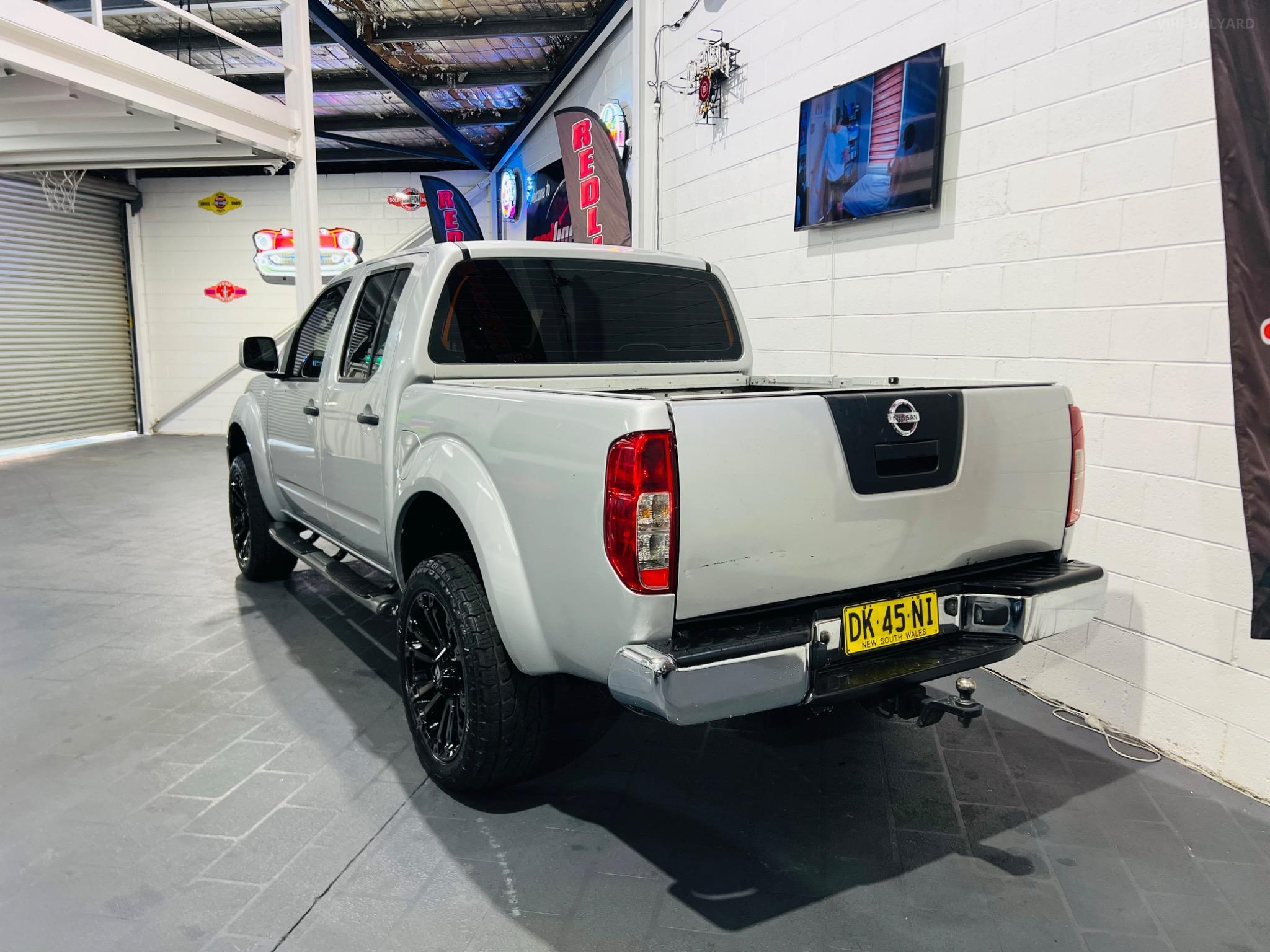 NISSAN NAVARA