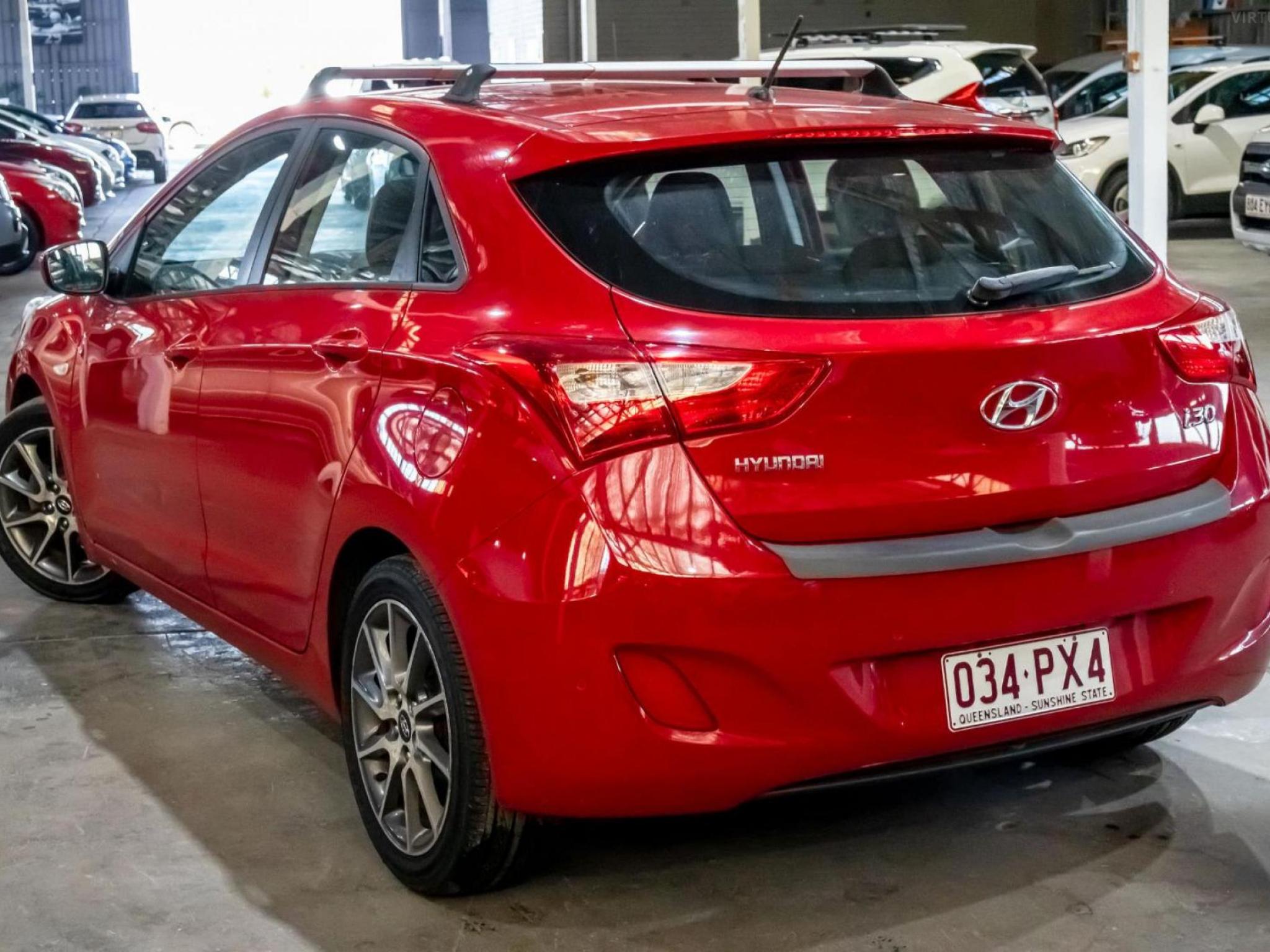 HYUNDAI i30
