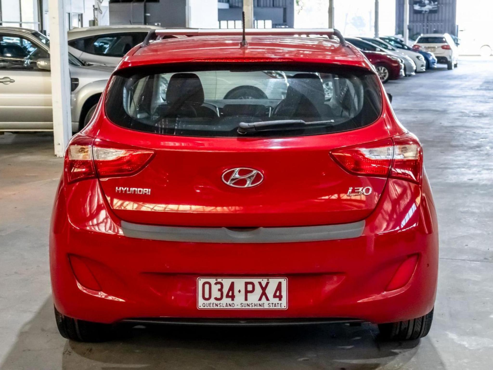 HYUNDAI i30