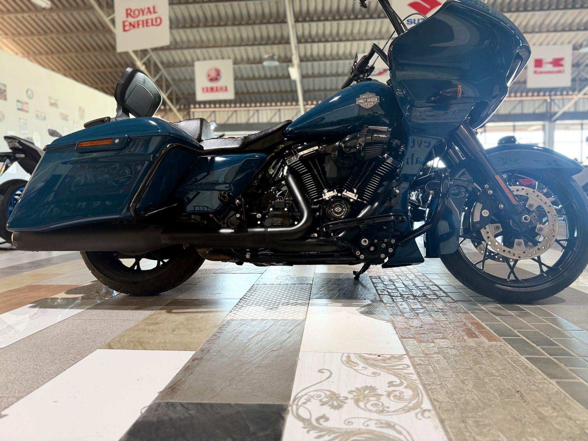 HARLEY DAVIDSON ROADGLIDE SPECIAL BLUE