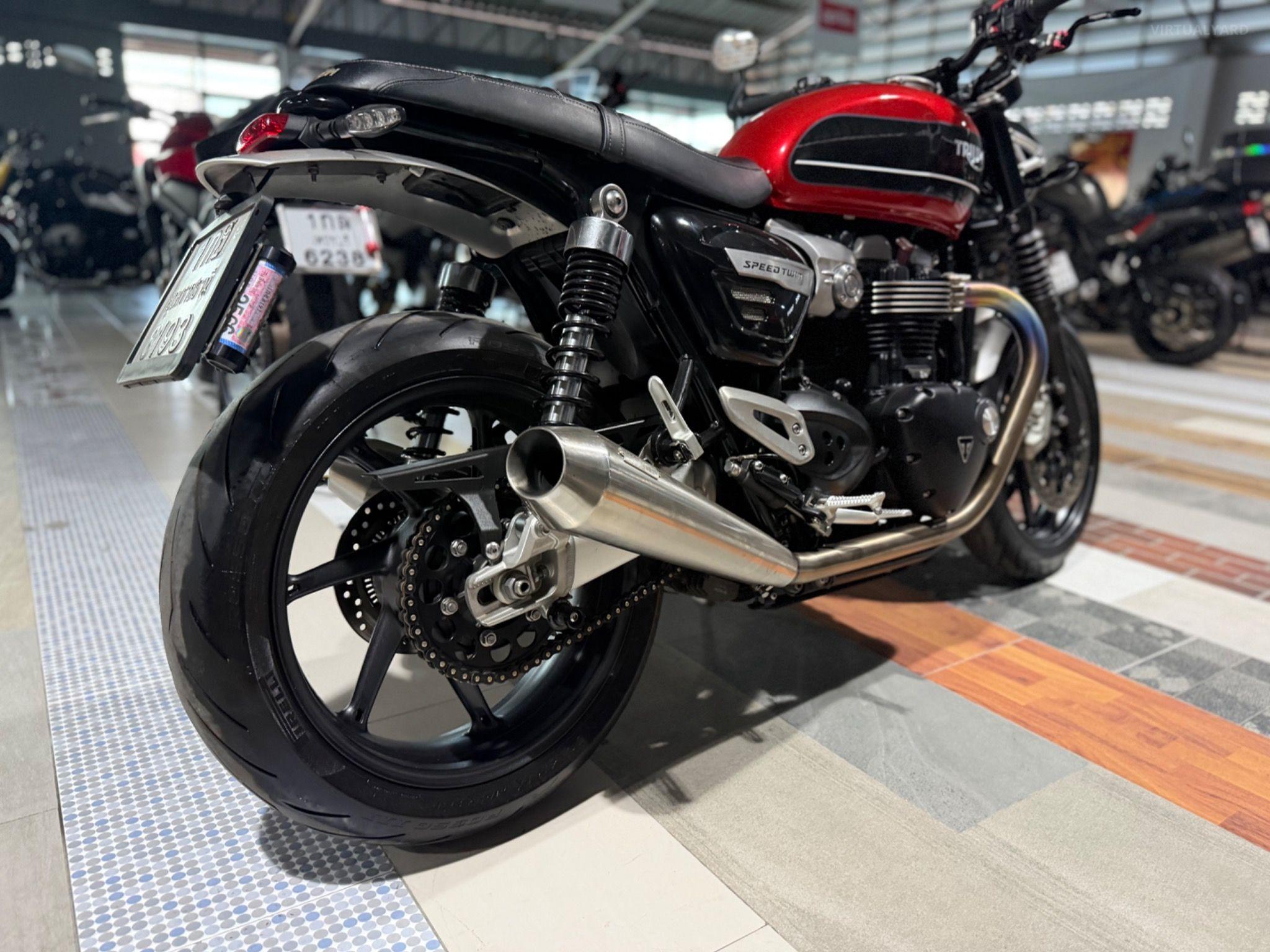 TRIUMPH TWIN SPEED 1200 ABS