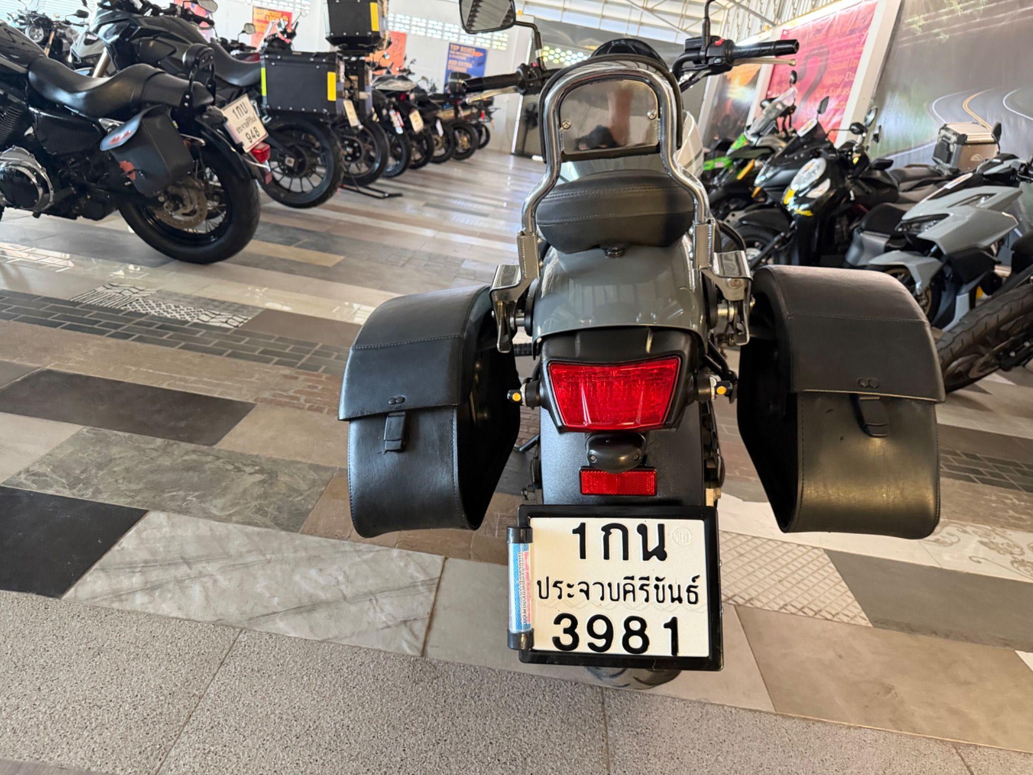 KAWASAKI VULCAN CAFE 650 ABS