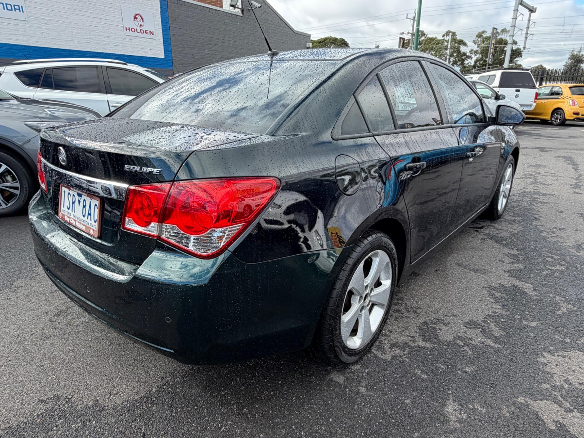 HOLDEN CRUZE
