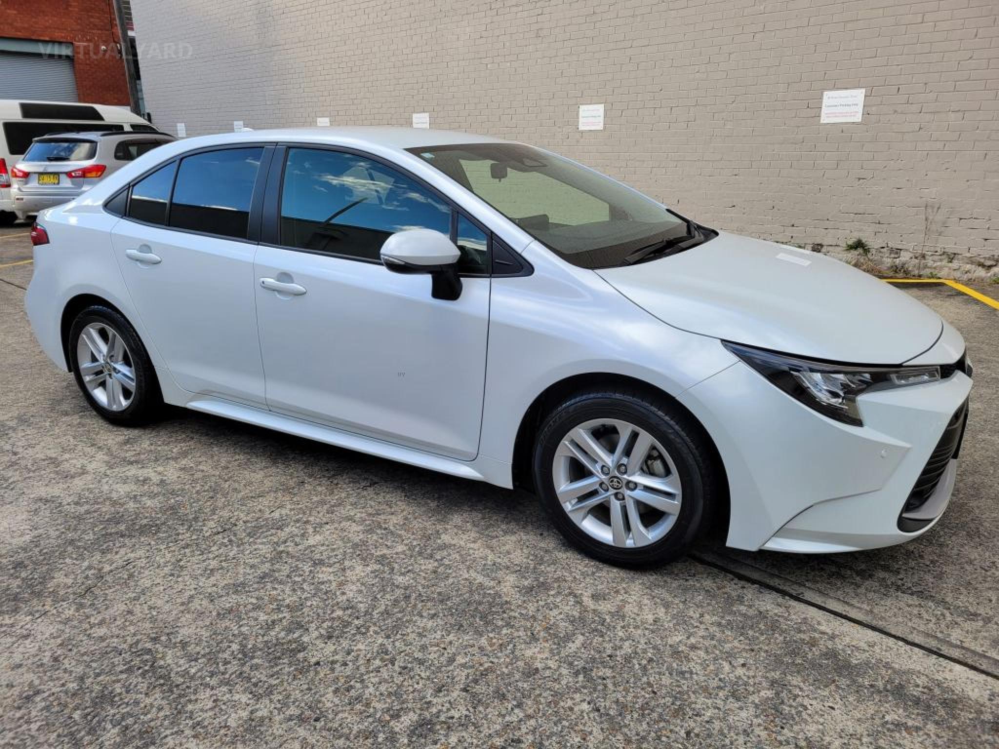 TOYOTA COROLLA