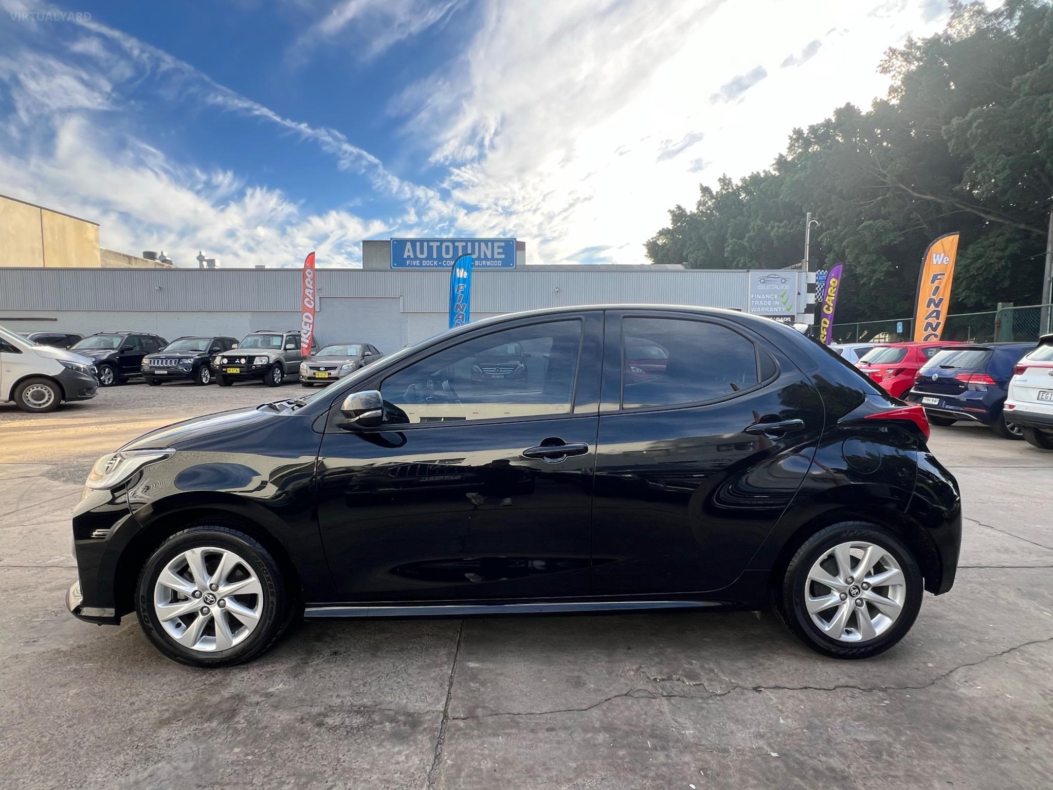 TOYOTA YARIS