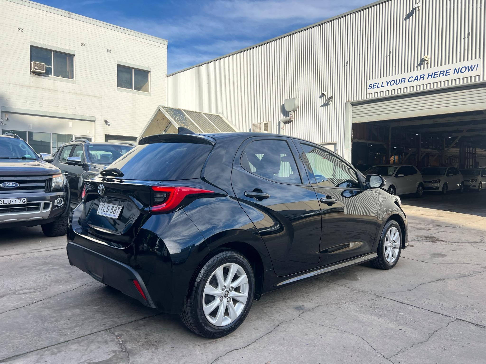 TOYOTA YARIS