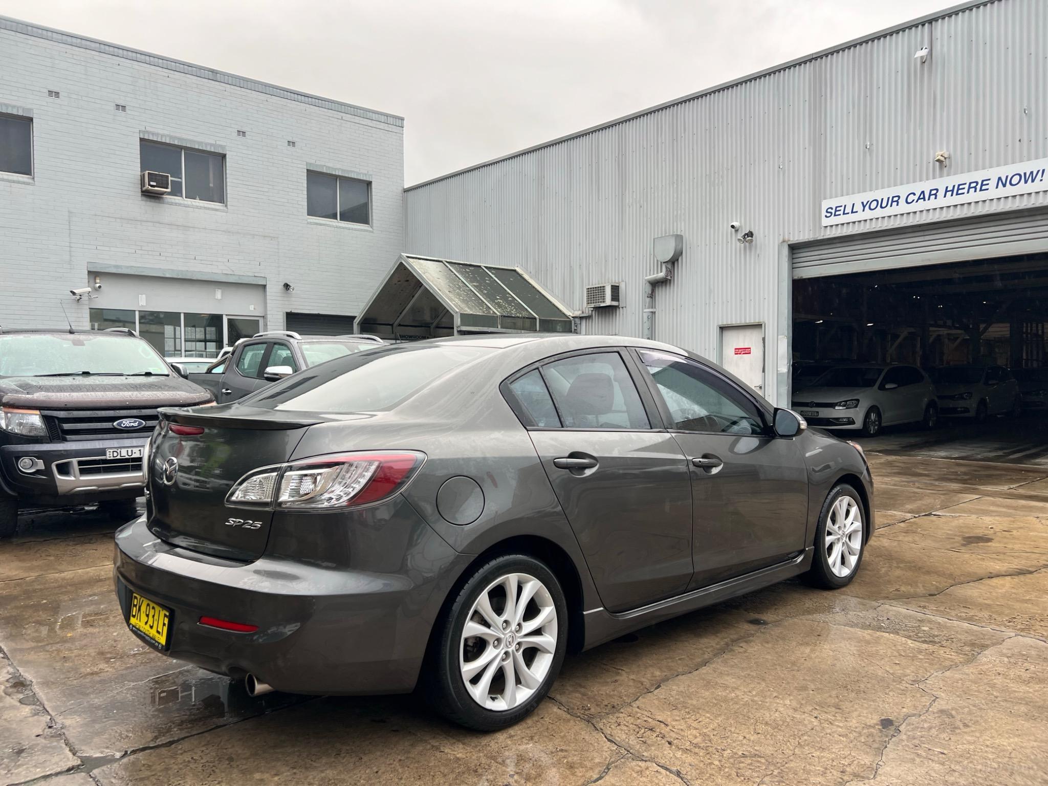 MAZDA MAZDA3