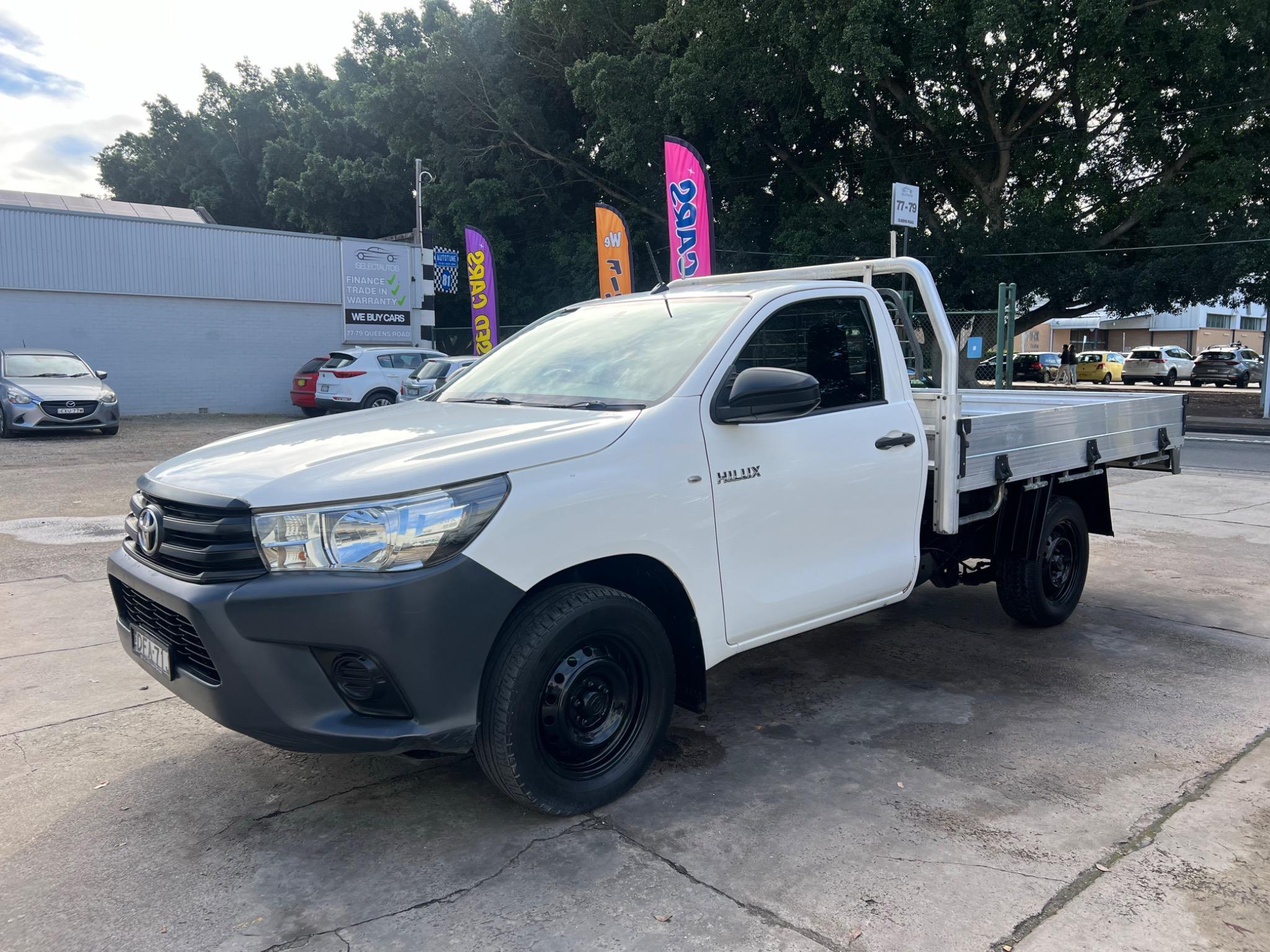 TOYOTA HILUX