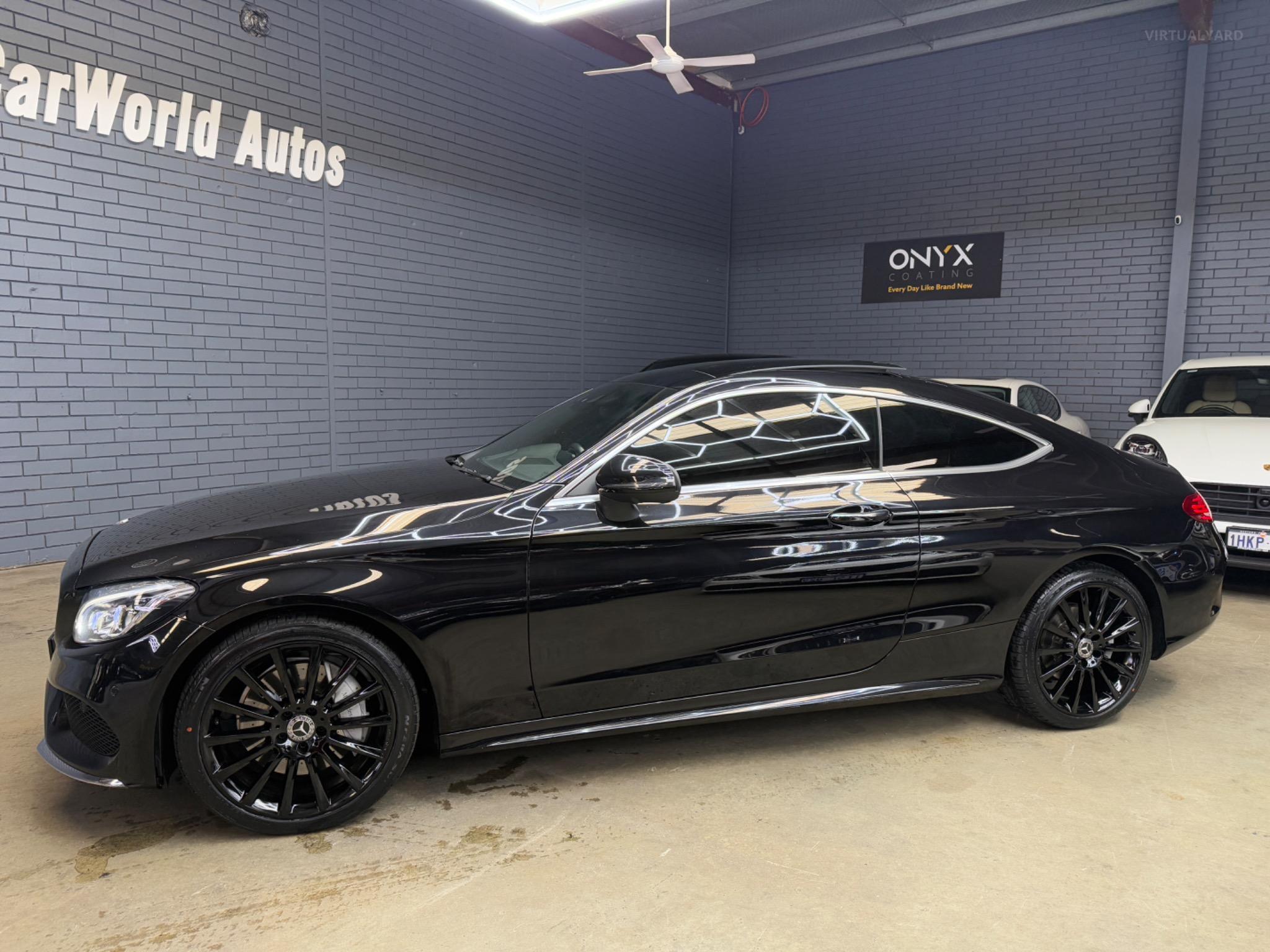 MERCEDES-BENZ C300