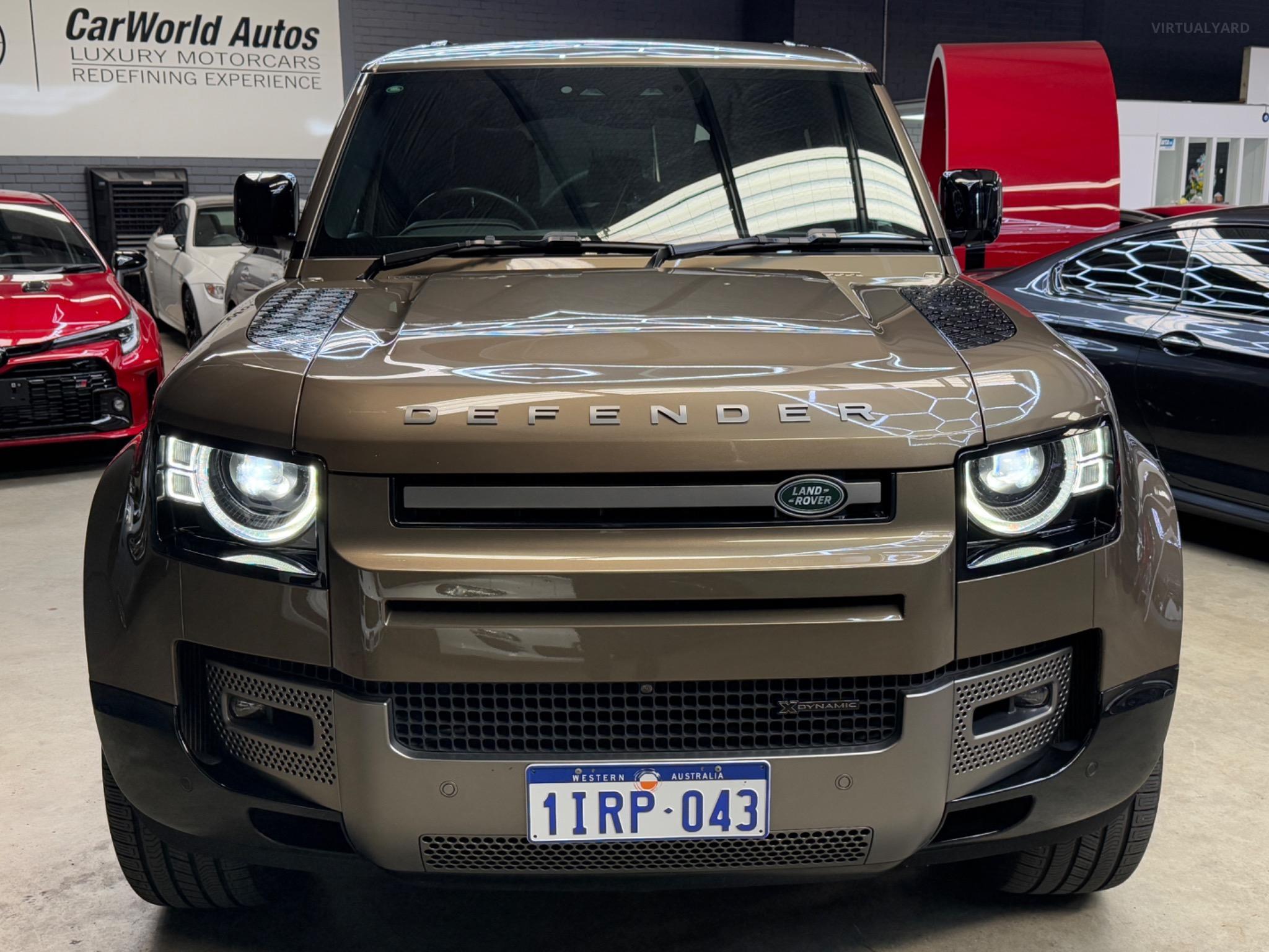 LAND ROVER DEFENDER