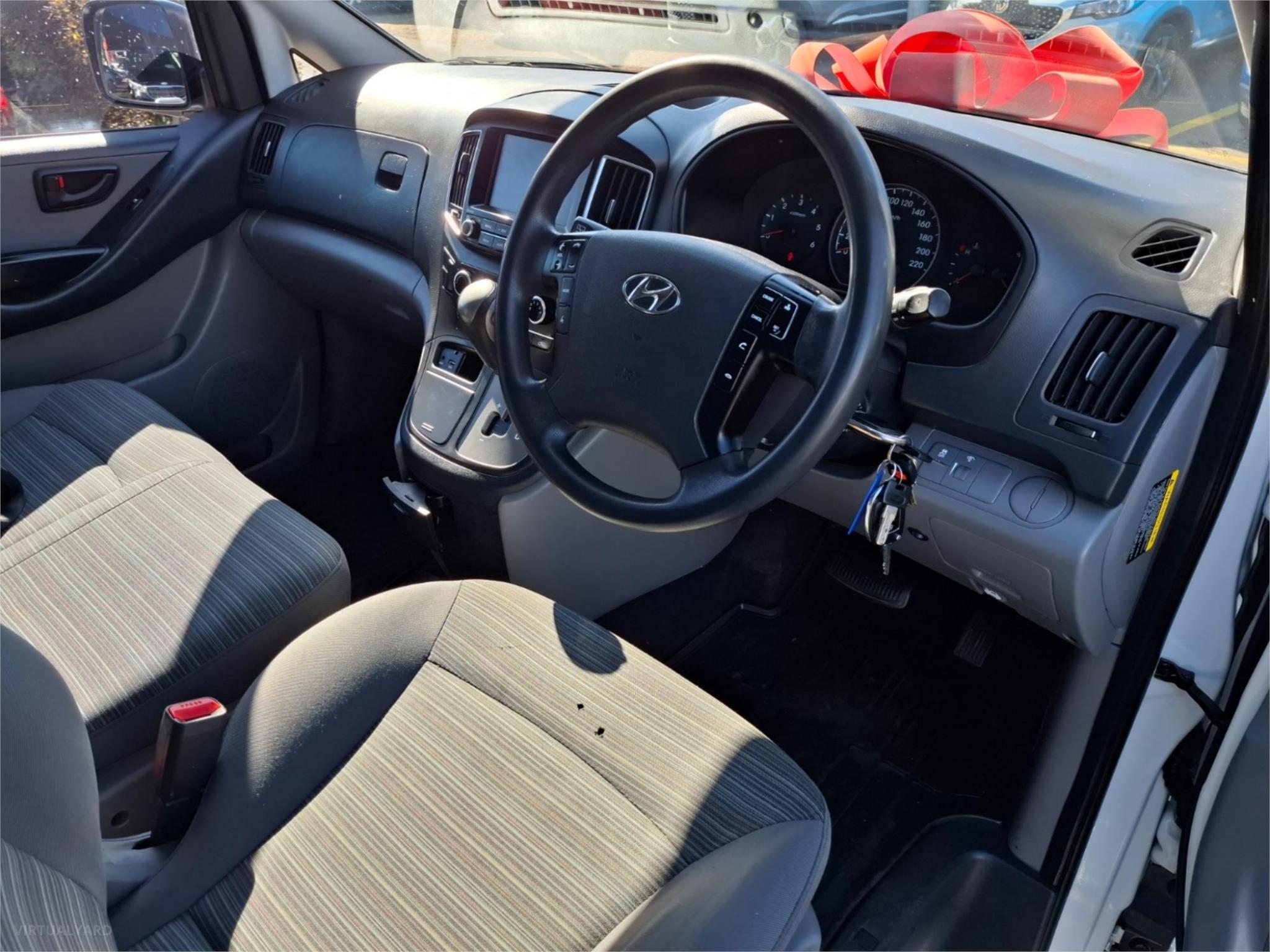 2018 HYUNDAI ILOAD TQ4 MY19 VAN 5DR AUTO 5SP 1098KG 2.5DT image 9