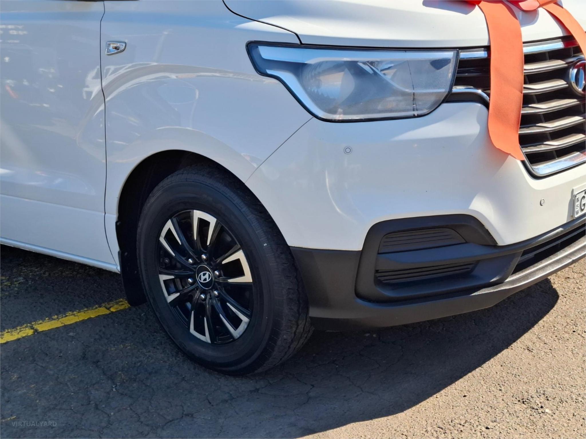 2018 HYUNDAI ILOAD TQ4 MY19 VAN 5DR AUTO 5SP 1098KG 2.5DT image 21
