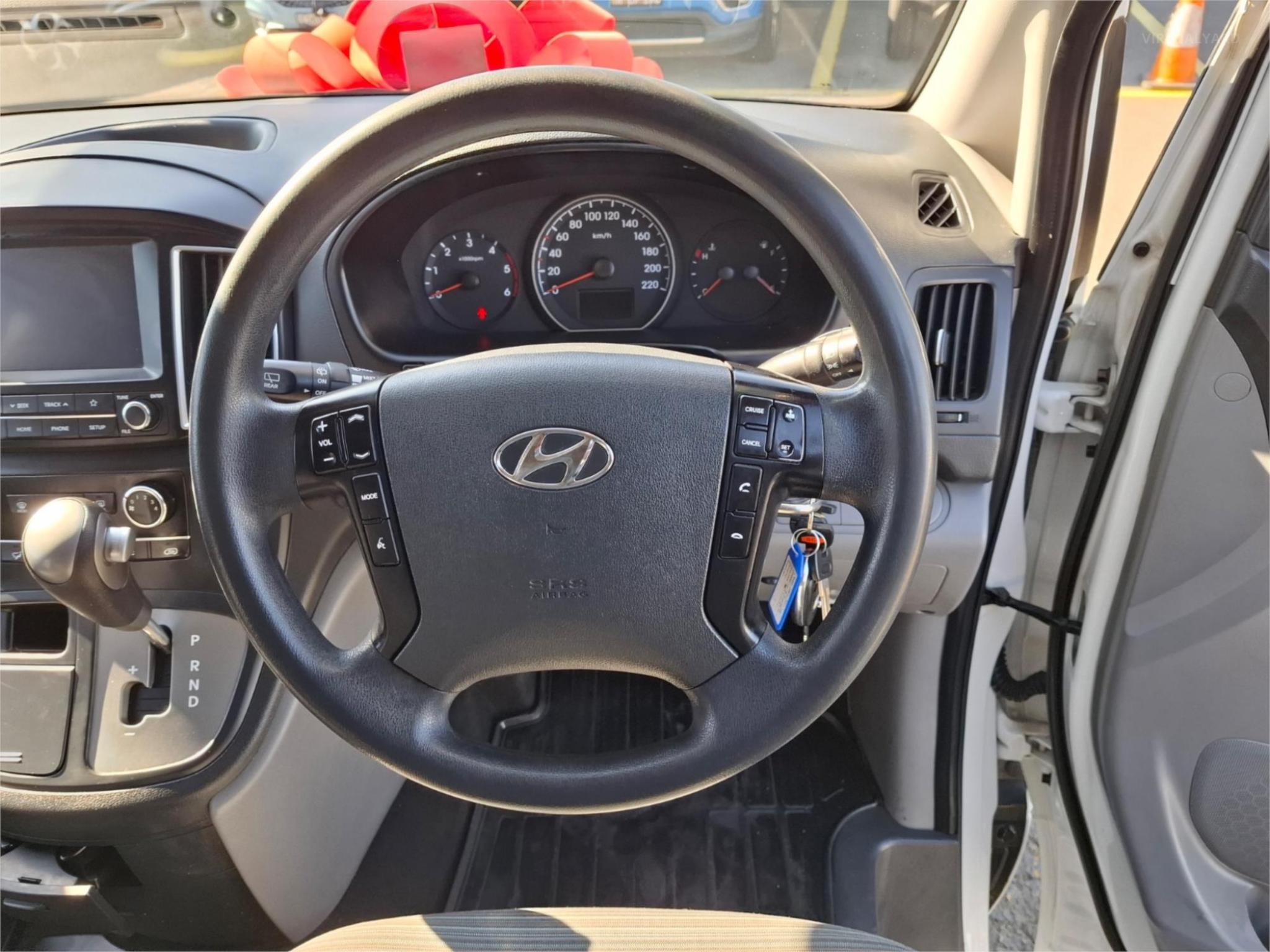 2018 HYUNDAI ILOAD TQ4 MY19 VAN 5DR AUTO 5SP 1098KG 2.5DT image 13