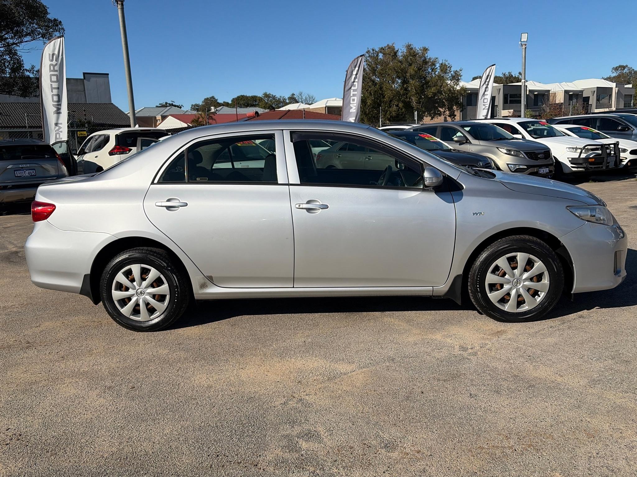 TOYOTA COROLLA