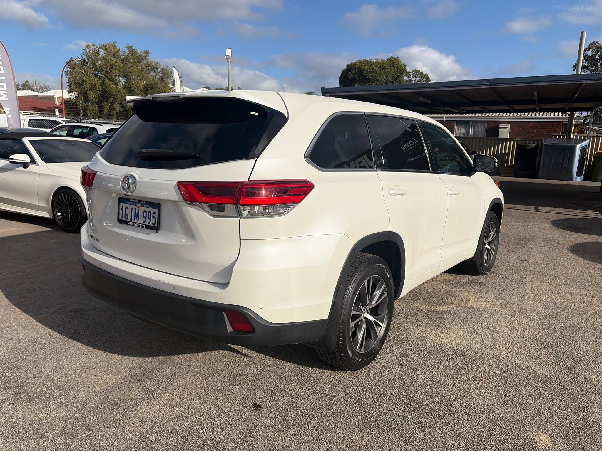 TOYOTA KLUGER