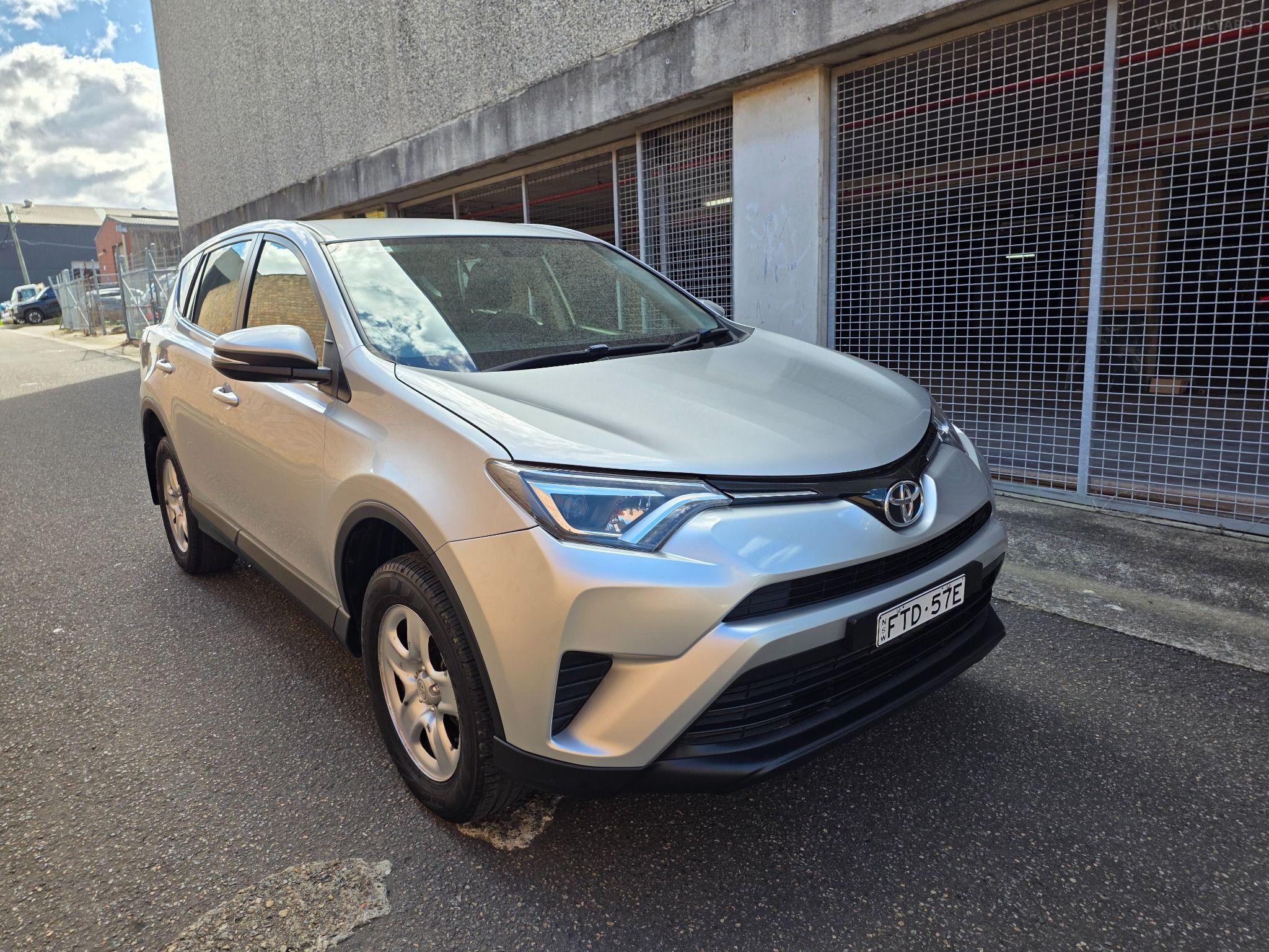 TOYOTA RAV4