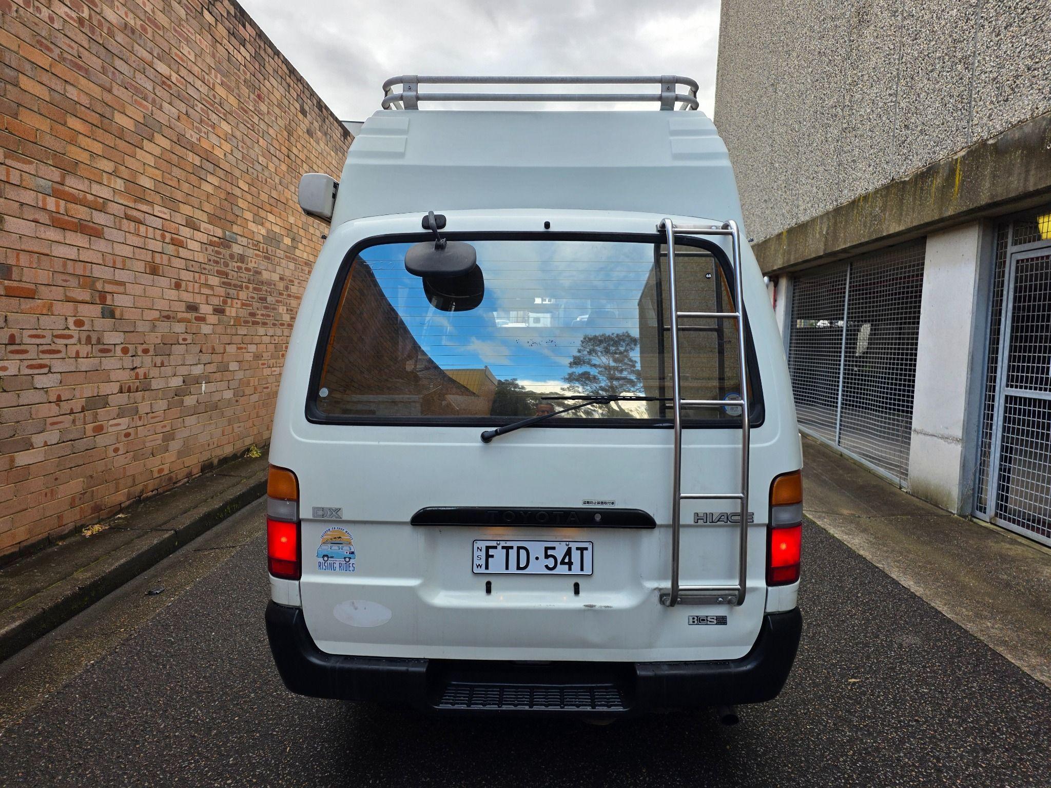 TOYOTA HIACE CAMPERVAN