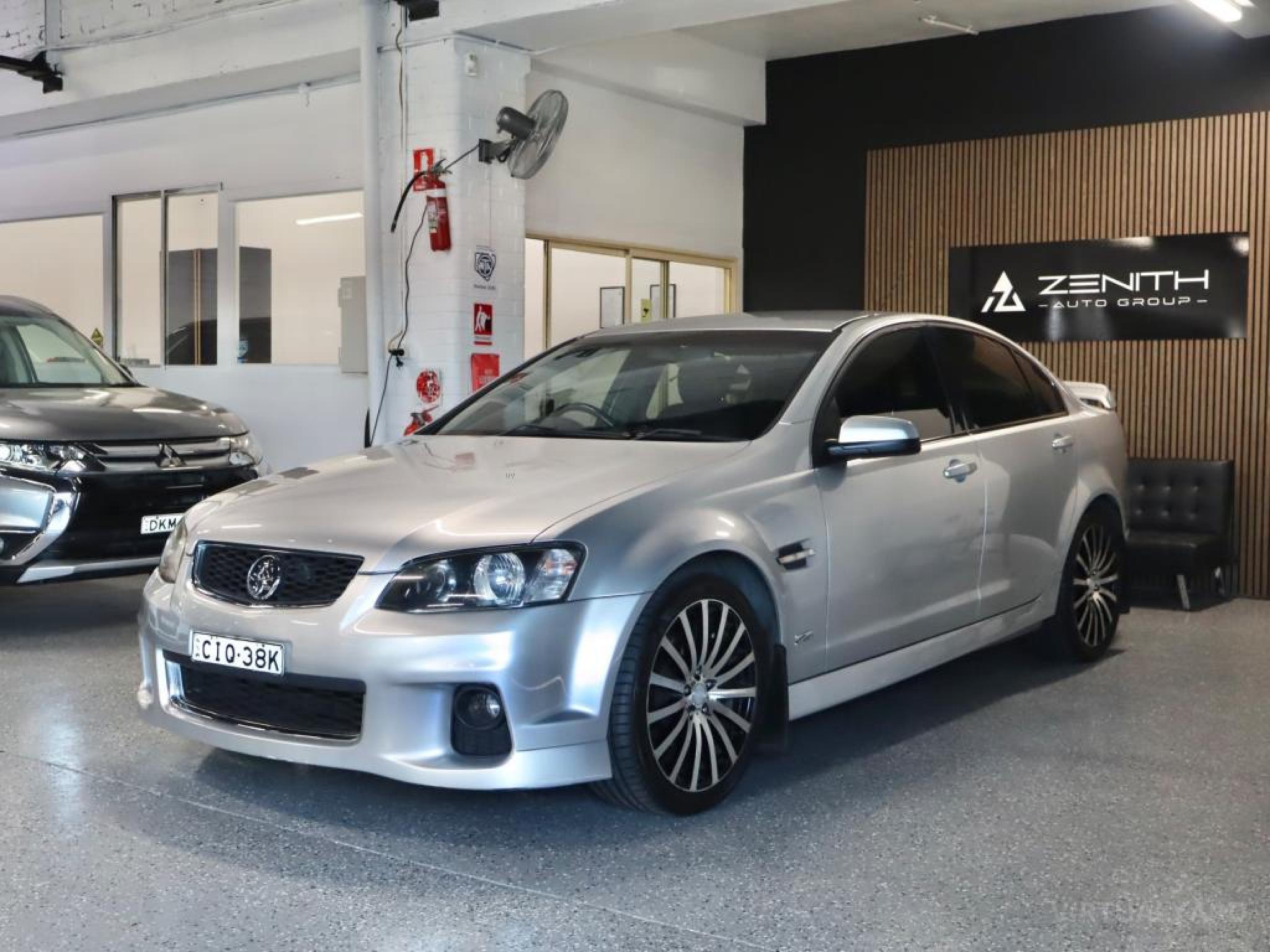 HOLDEN COMMODORE