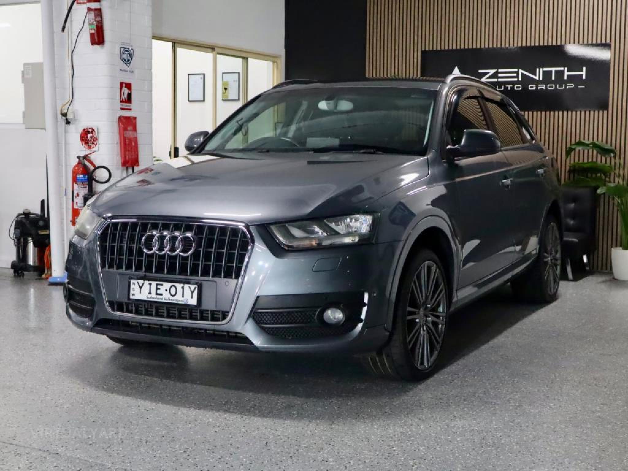 AUDI Q3