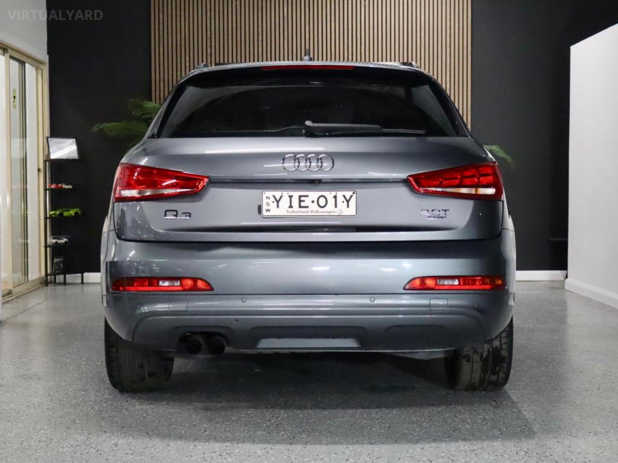 AUDI Q3