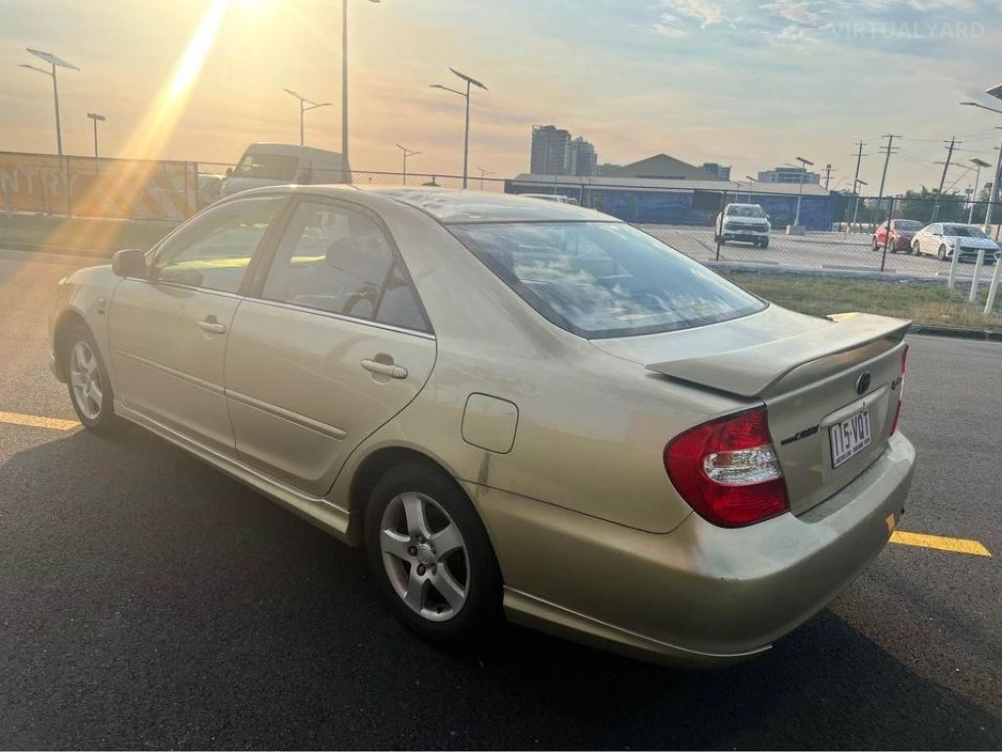 TOYOTA CAMRY